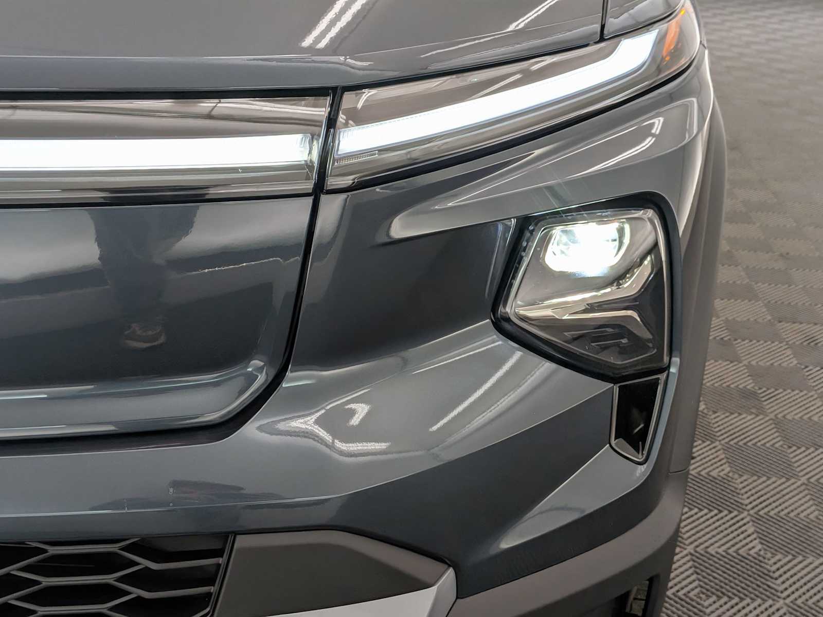 Thumbnail: 2026 Chevrolet Silverado EV - 10