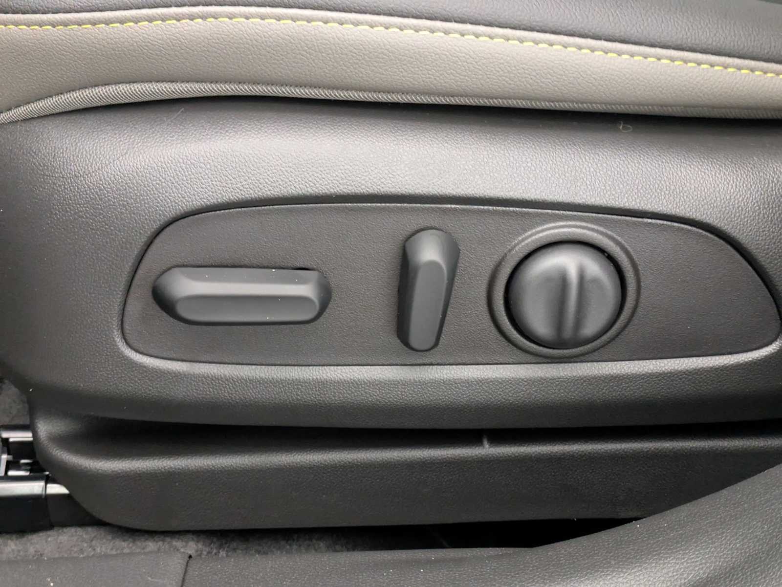 Thumbnail: 2026 Chevrolet Trax - 18