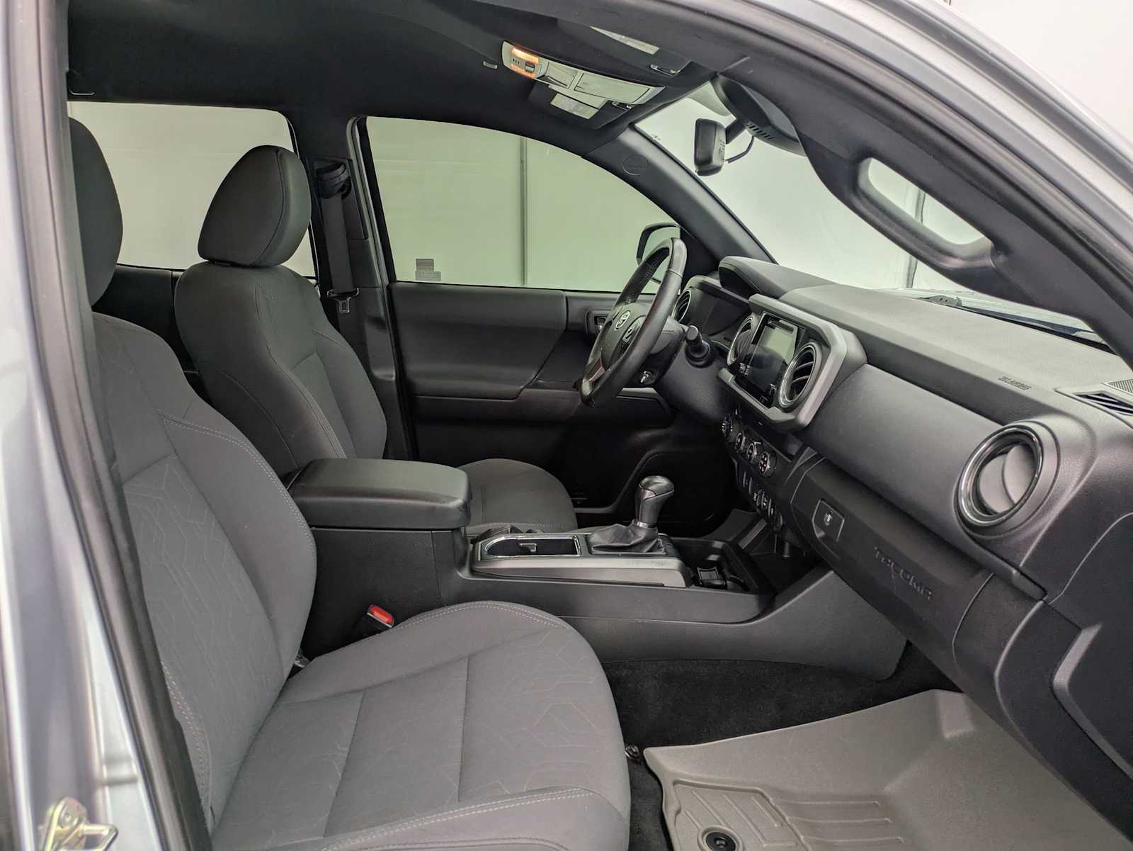 Thumbnail: 2019 Toyota Tacoma - 23