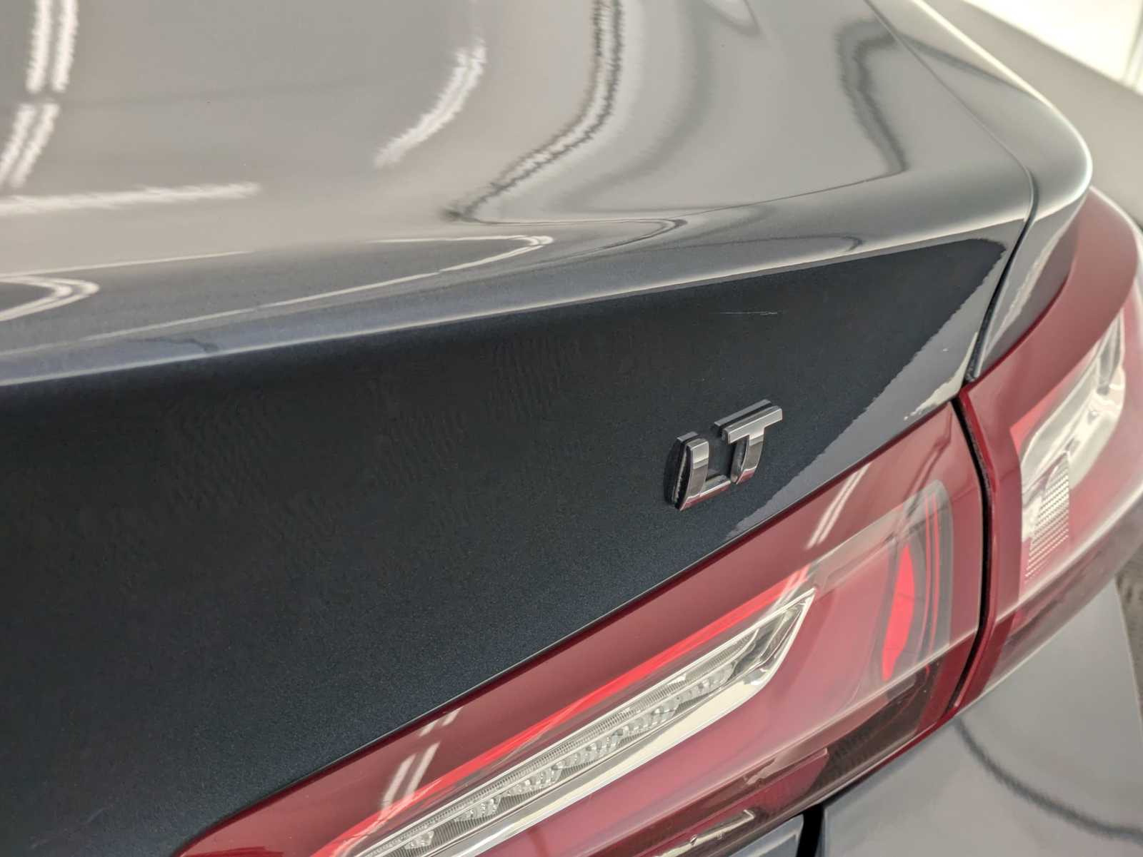 Thumbnail: 2020 Chevrolet Malibu - 12