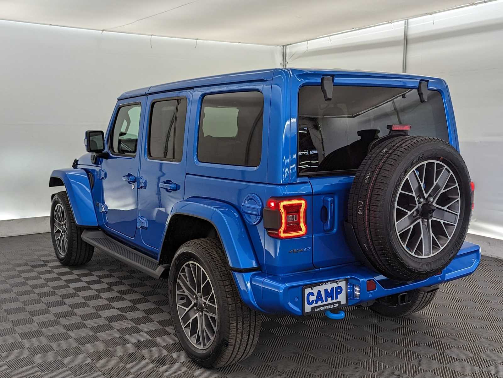2023 Jeep Wrangler Sahara 4