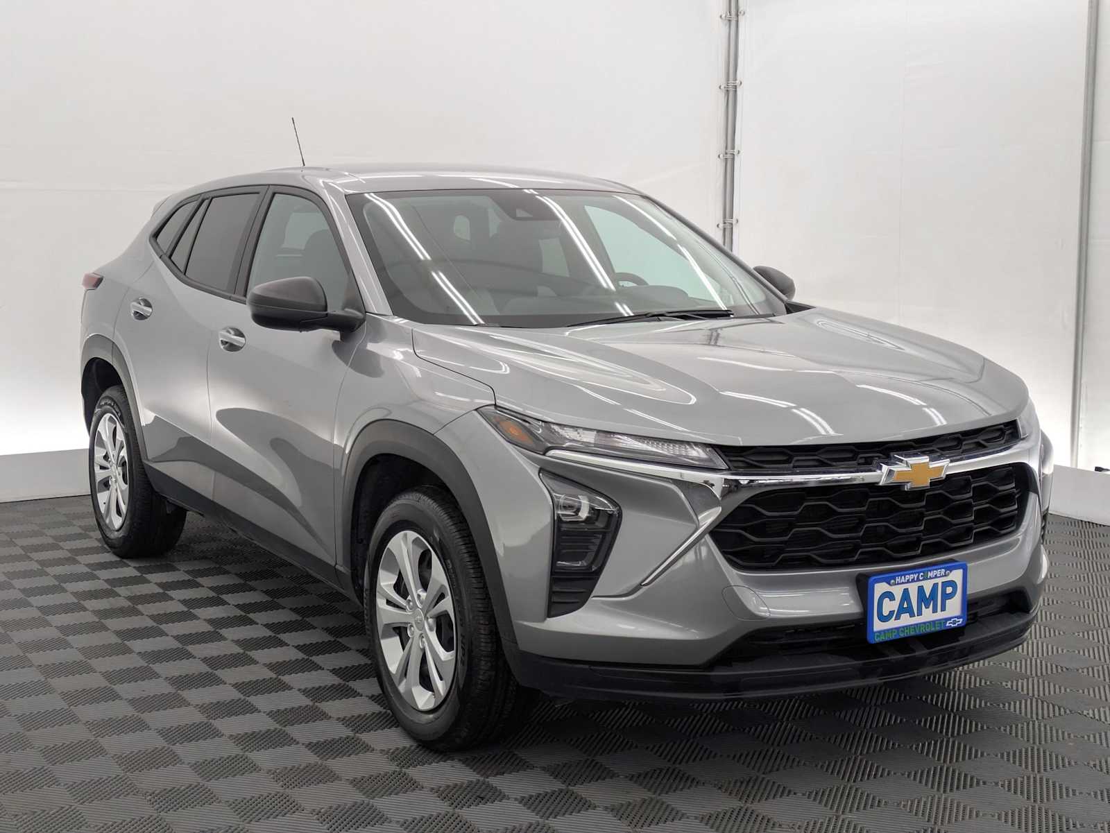 Thumbnail: 2025 Chevrolet Trax - 8