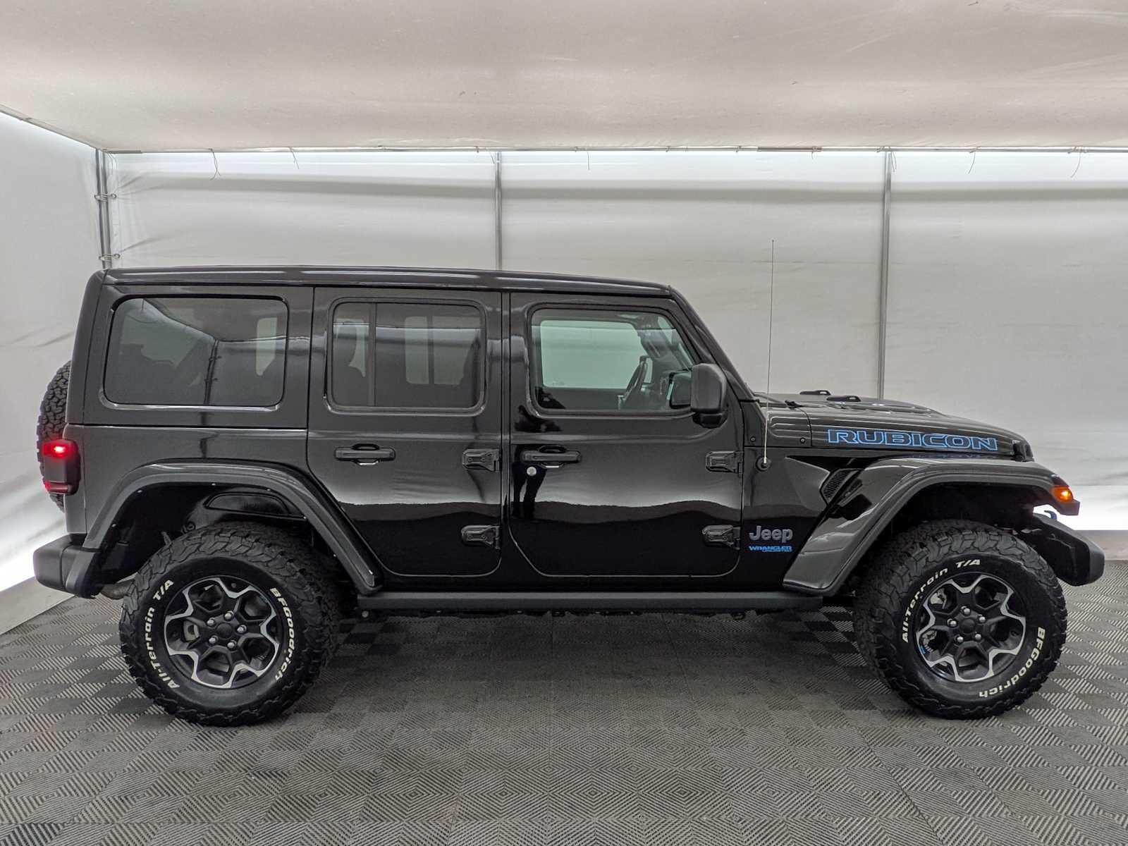 Thumbnail: 2022 Jeep Wrangler - 7