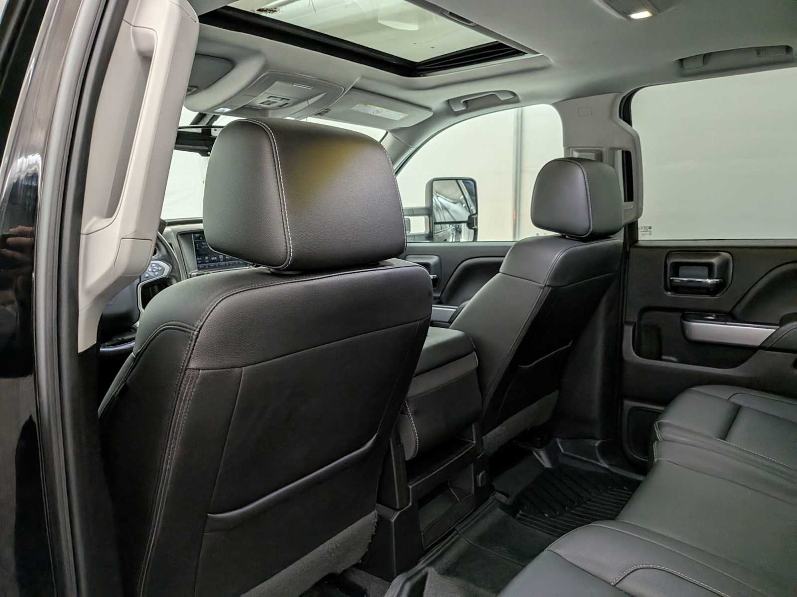 Thumbnail: 2019 Chevrolet Silverado 2500 - 21