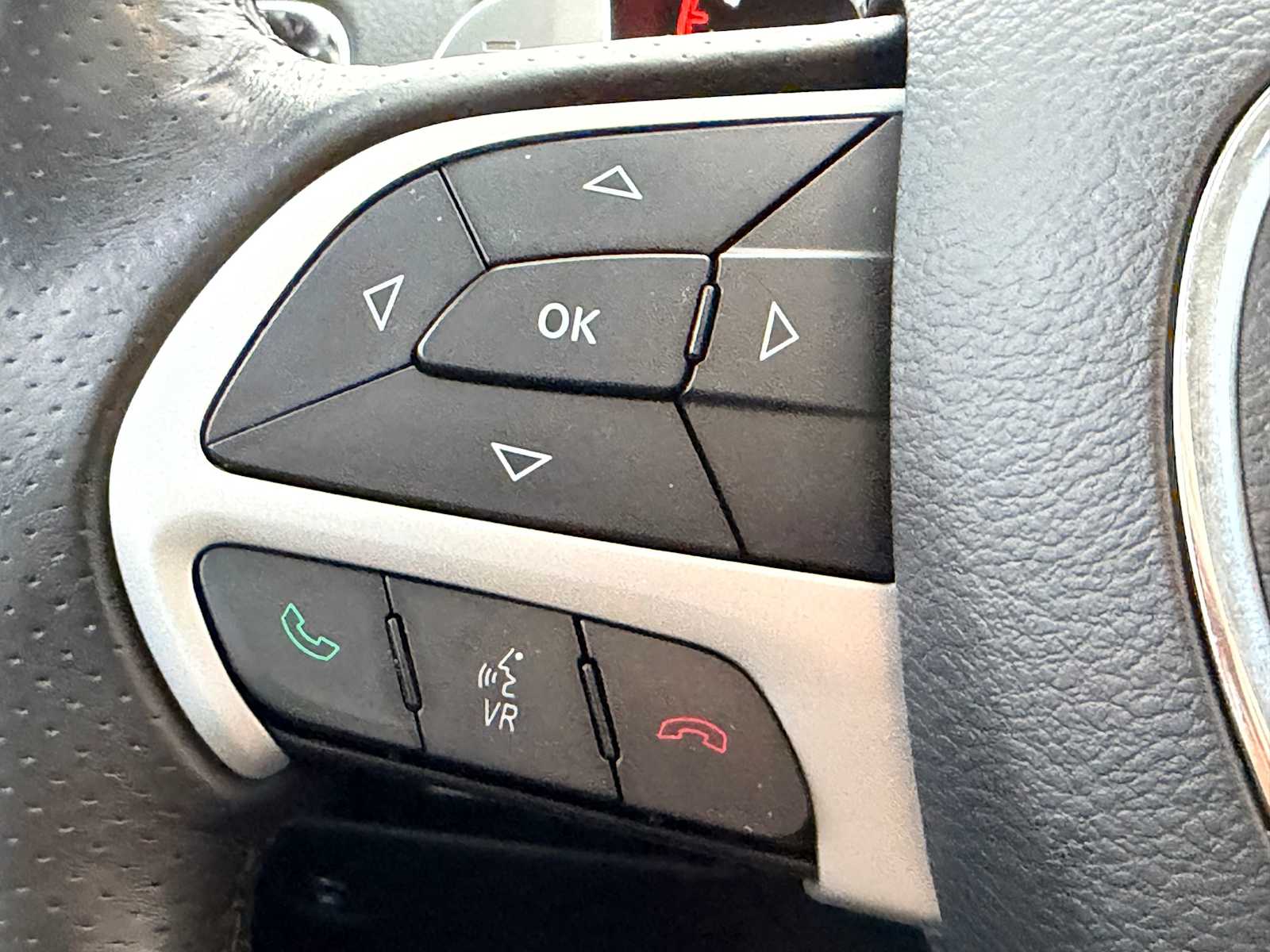 Thumbnail: 2016 Dodge Durango - 24