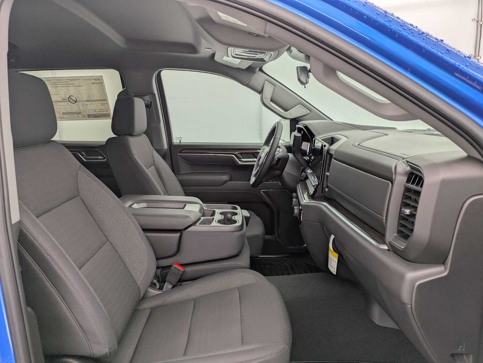 Thumbnail: 2025 Chevrolet Silverado 1500 - 25