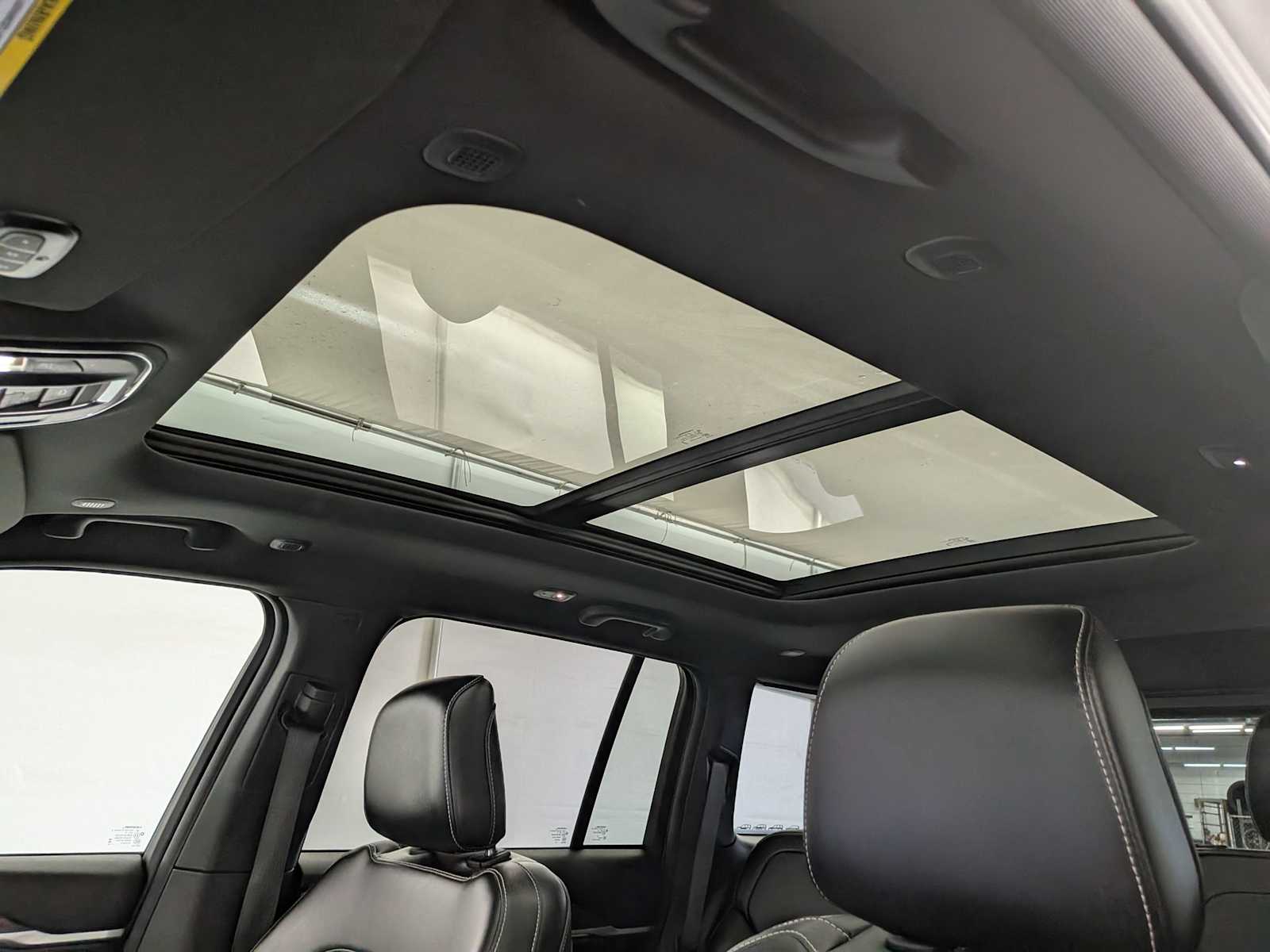 Thumbnail: 2024 Jeep Grand Cherokee - 22