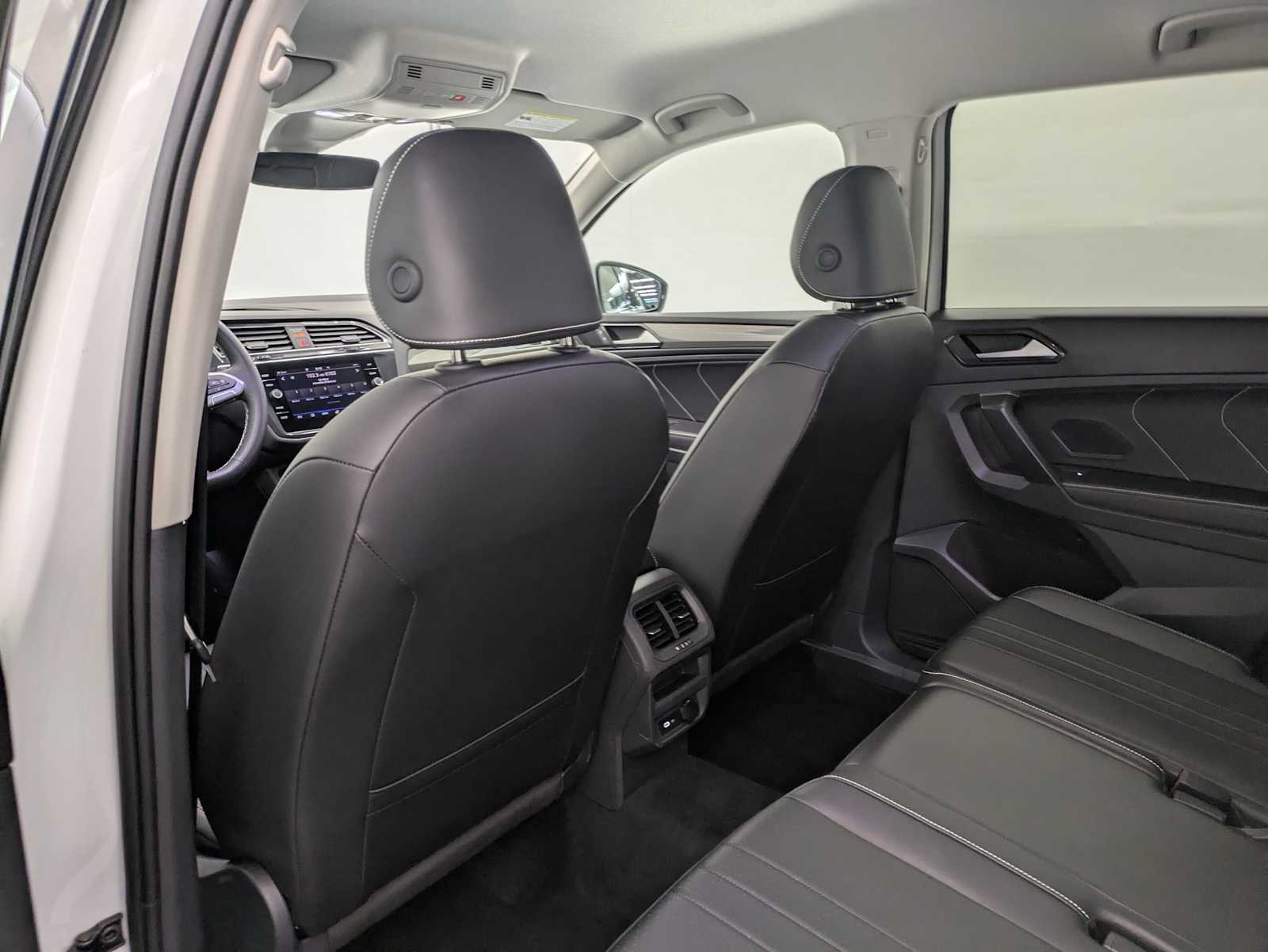 2024 Volkswagen Tiguan 2.0T 19