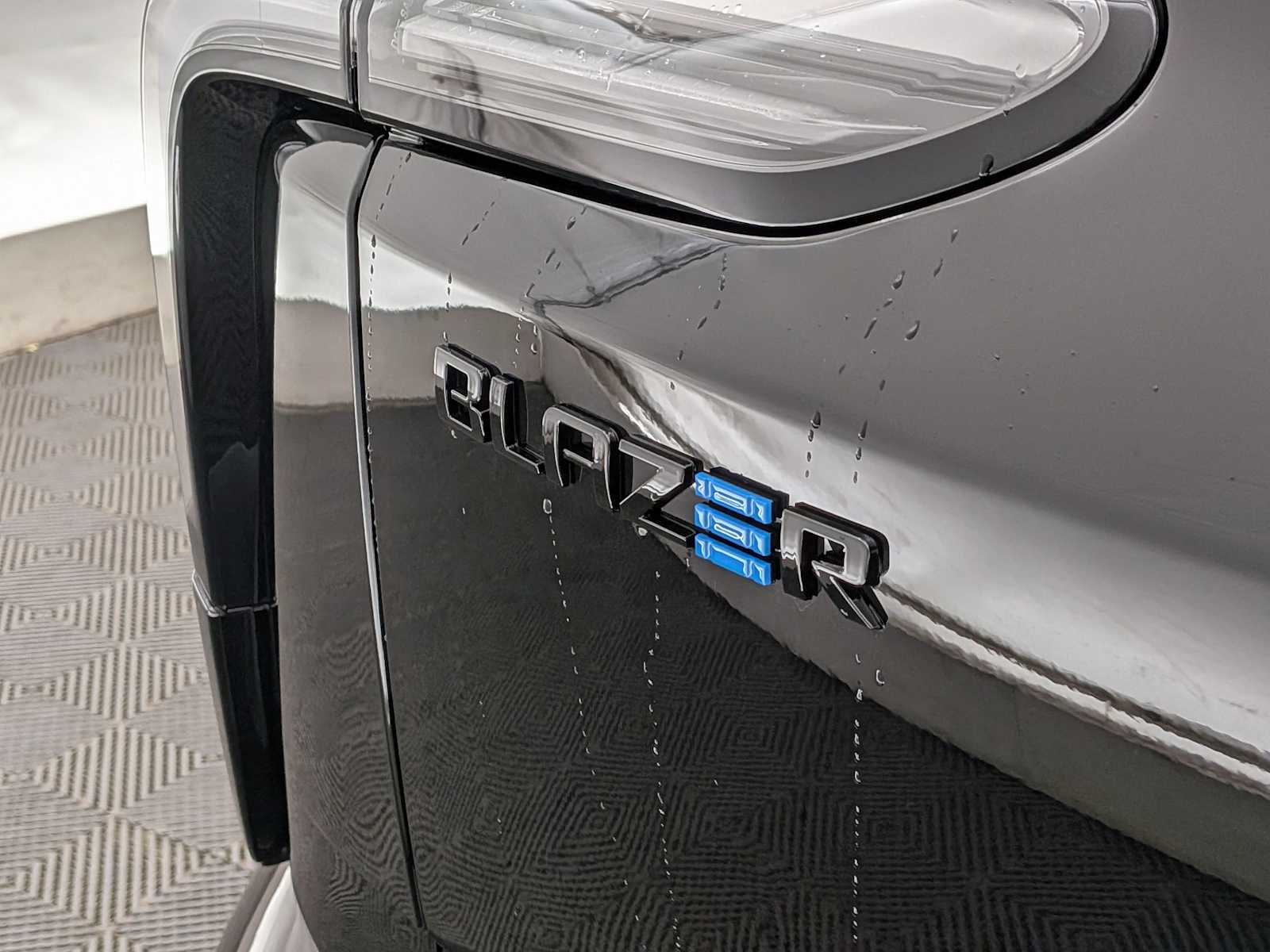 Thumbnail: 2026 Chevrolet Blazer EV - 12