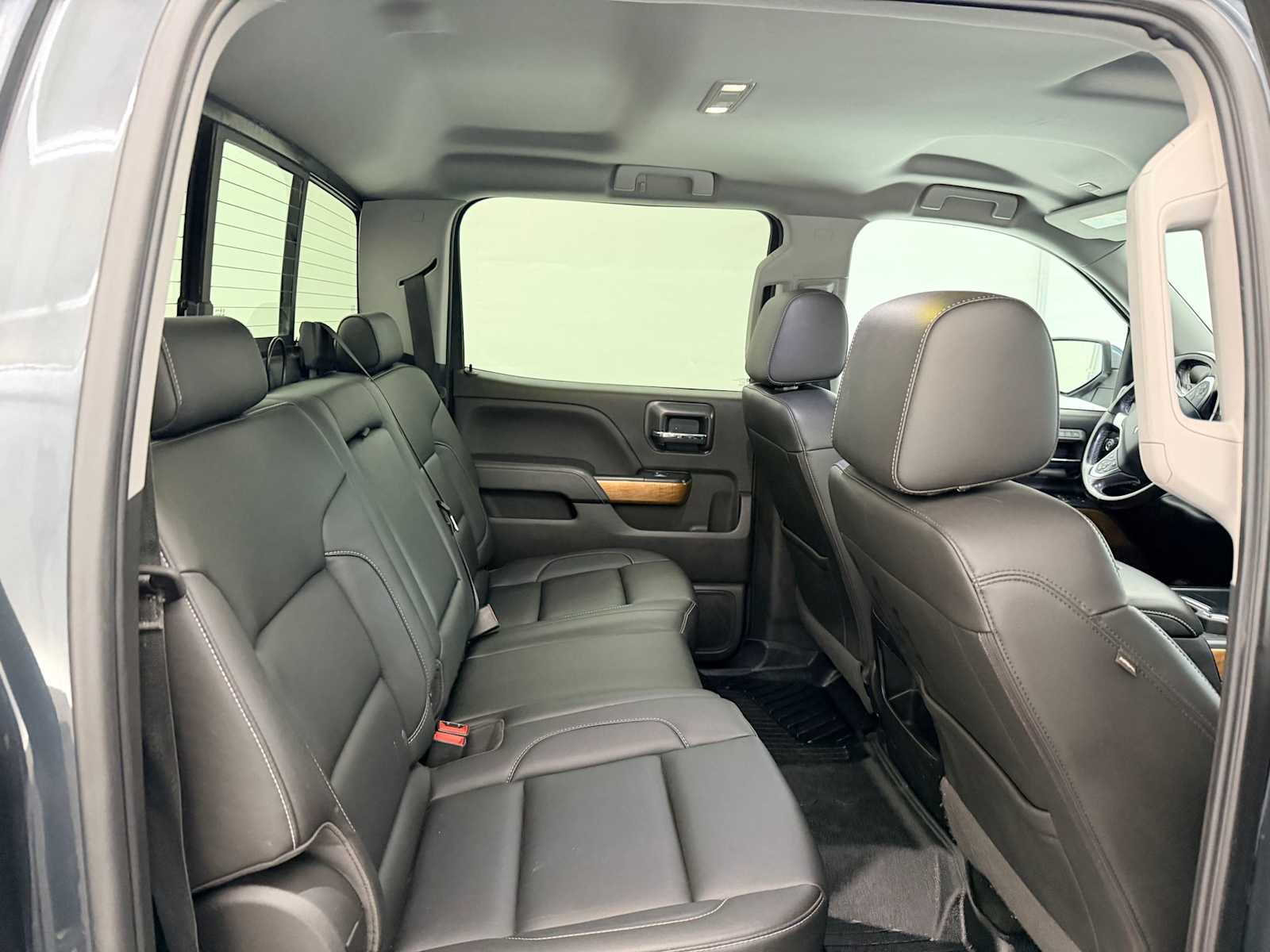 Thumbnail: 2018 Chevrolet Silverado 1500 - 22