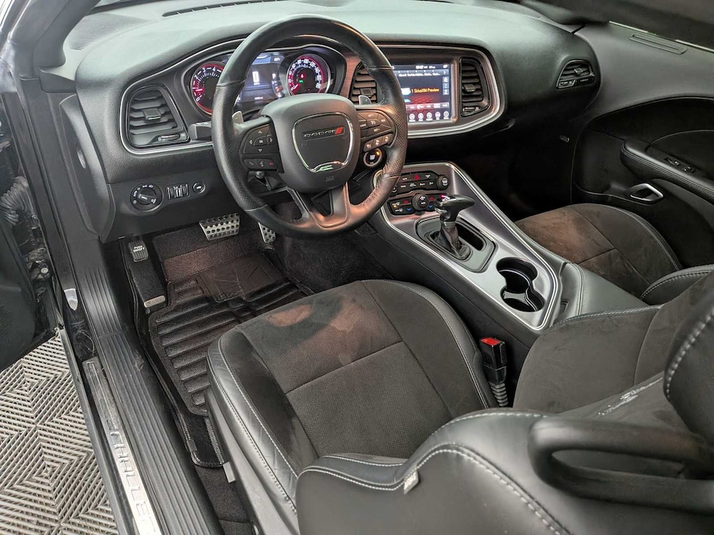 Used 2017 Dodge Challenger R/T 392 Coupe