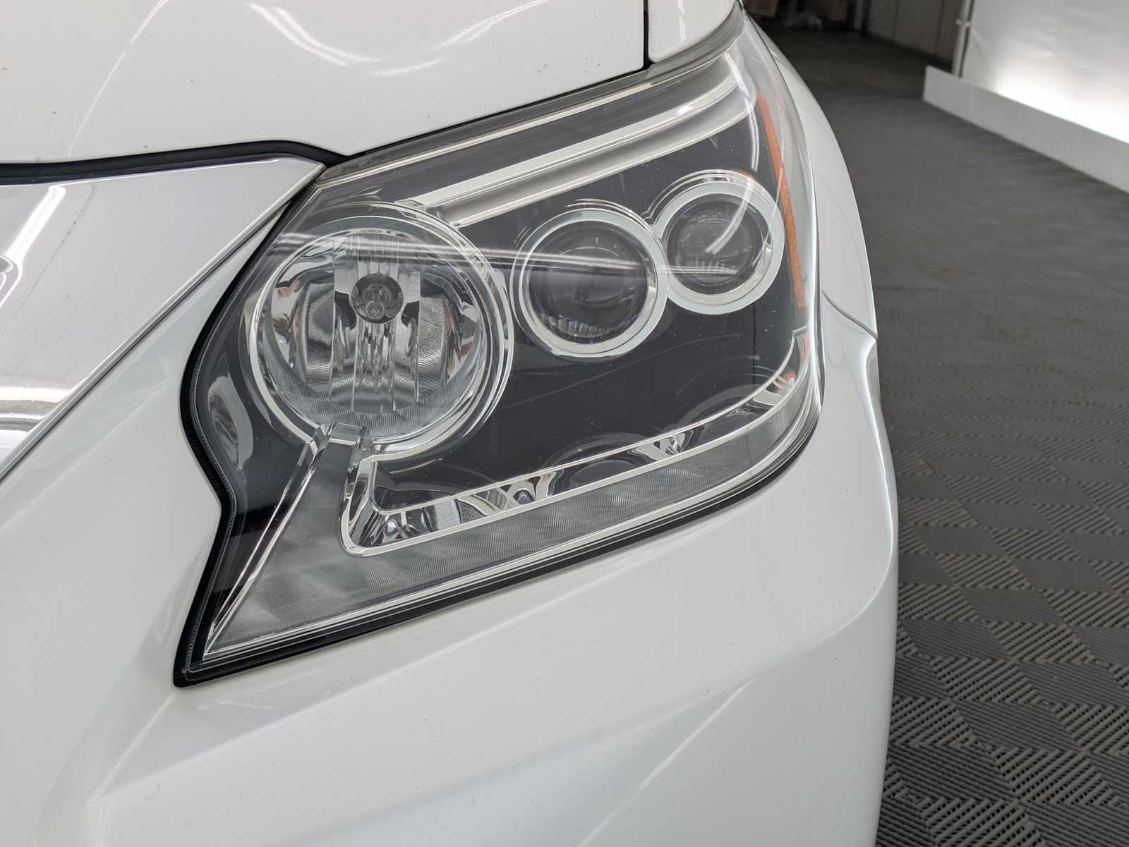 Thumbnail: 2018 Lexus GX - 10