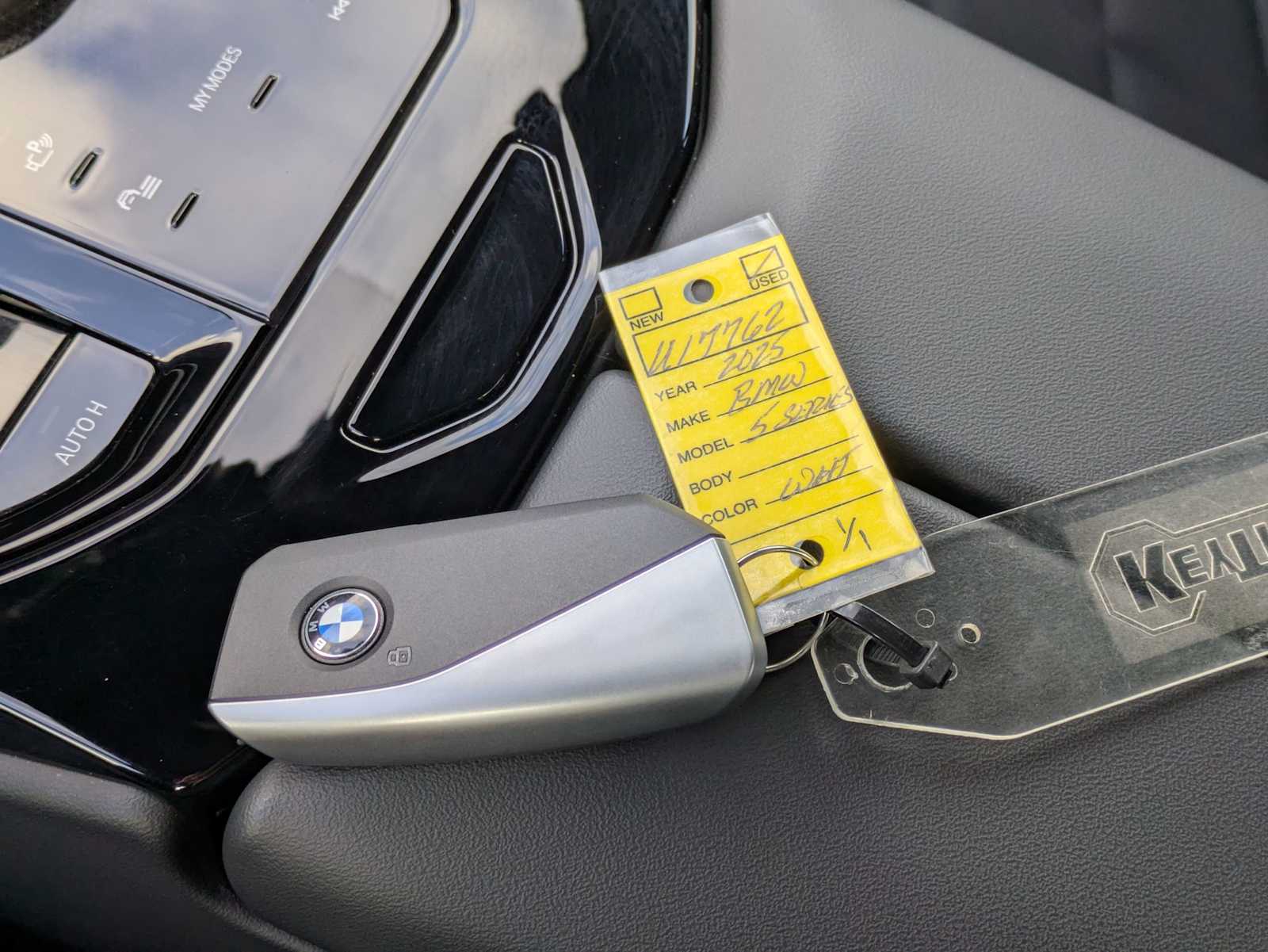 Thumbnail: 2025 BMW 5 Series - 36