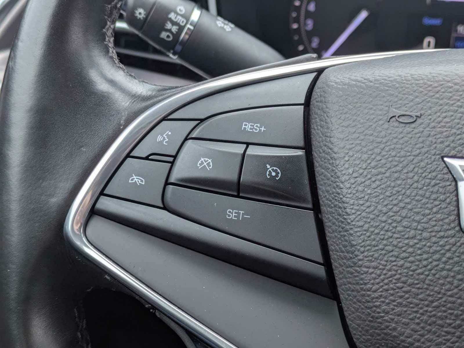Thumbnail: 2017 Cadillac XT5 - 25