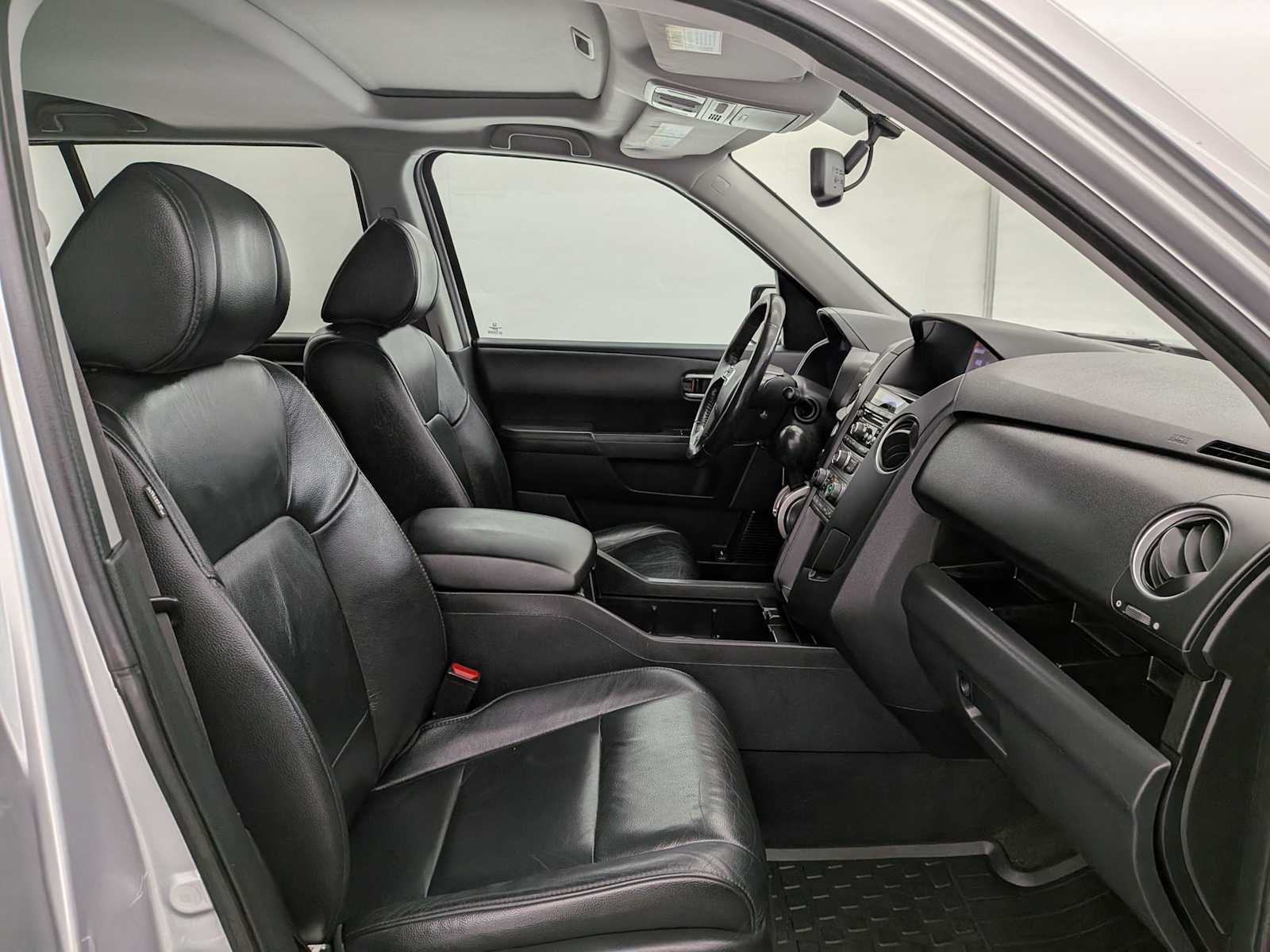 Thumbnail: 2015 Honda Pilot - 23