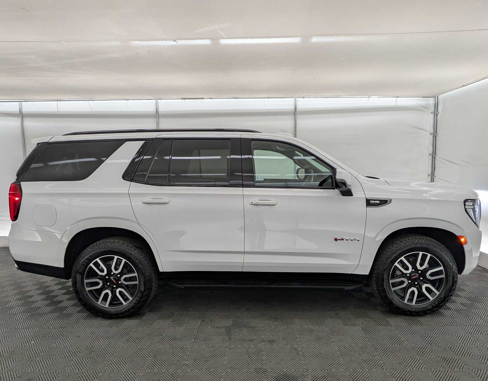 Thumbnail: 2023 GMC Yukon - 7