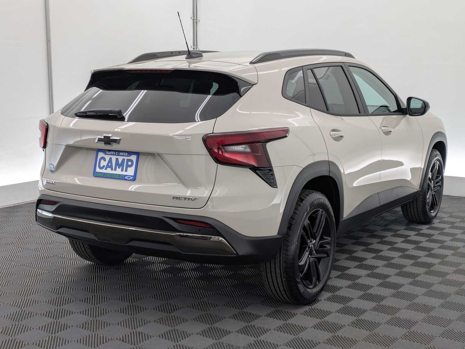 Thumbnail: 2026 Chevrolet Trax - 6