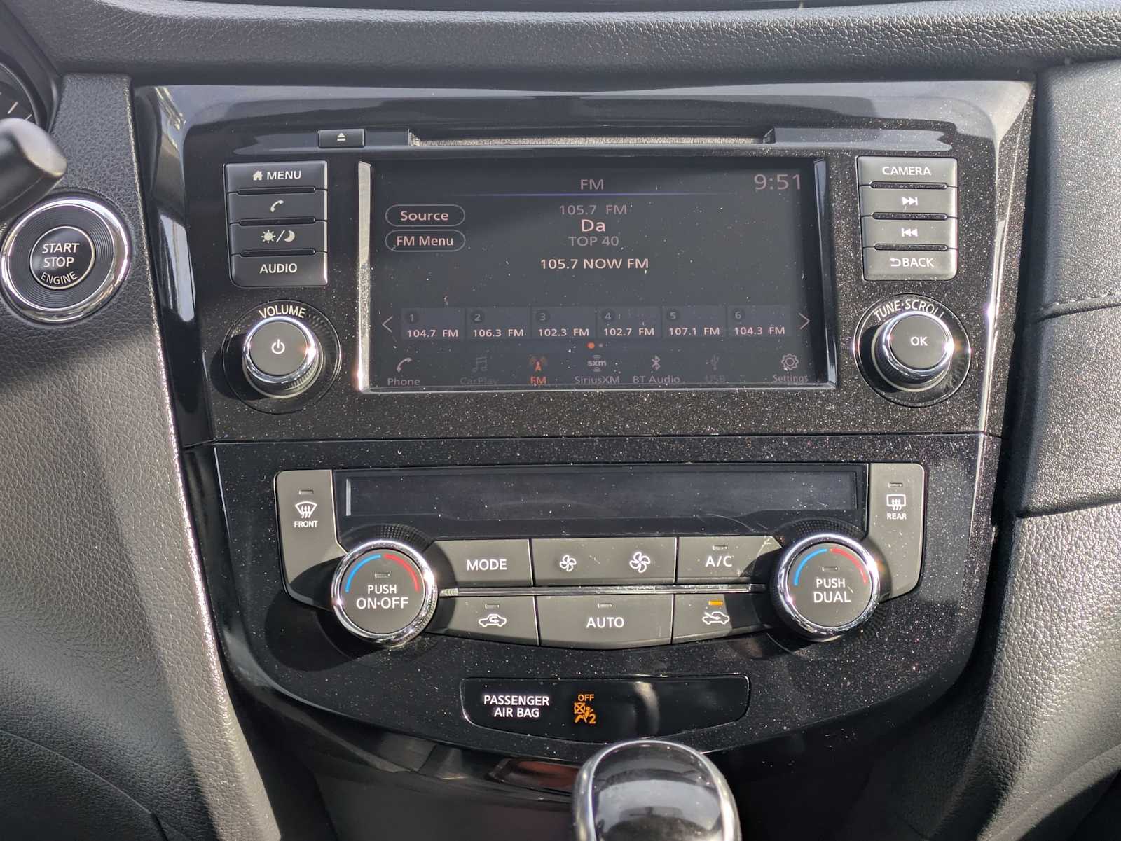 Thumbnail: 2018 Nissan Rogue - 28