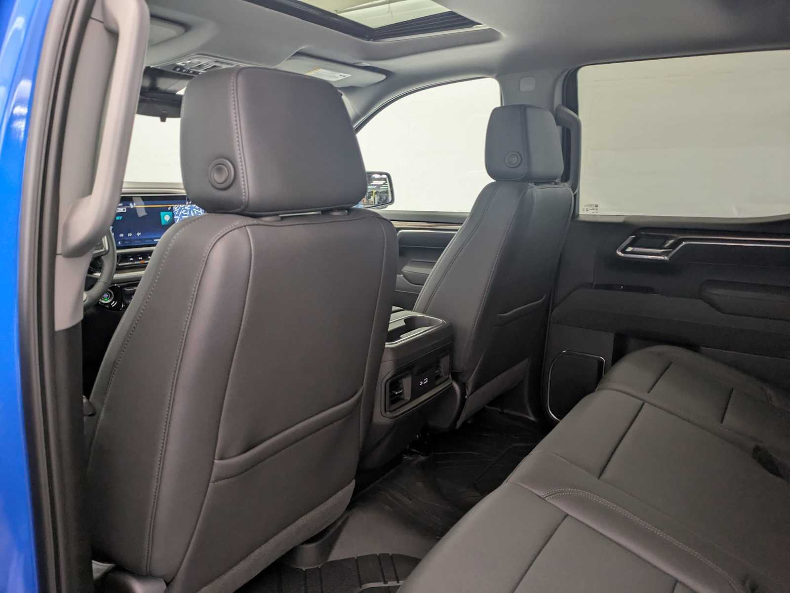 Thumbnail: 2025 Chevrolet Silverado 1500 - 21