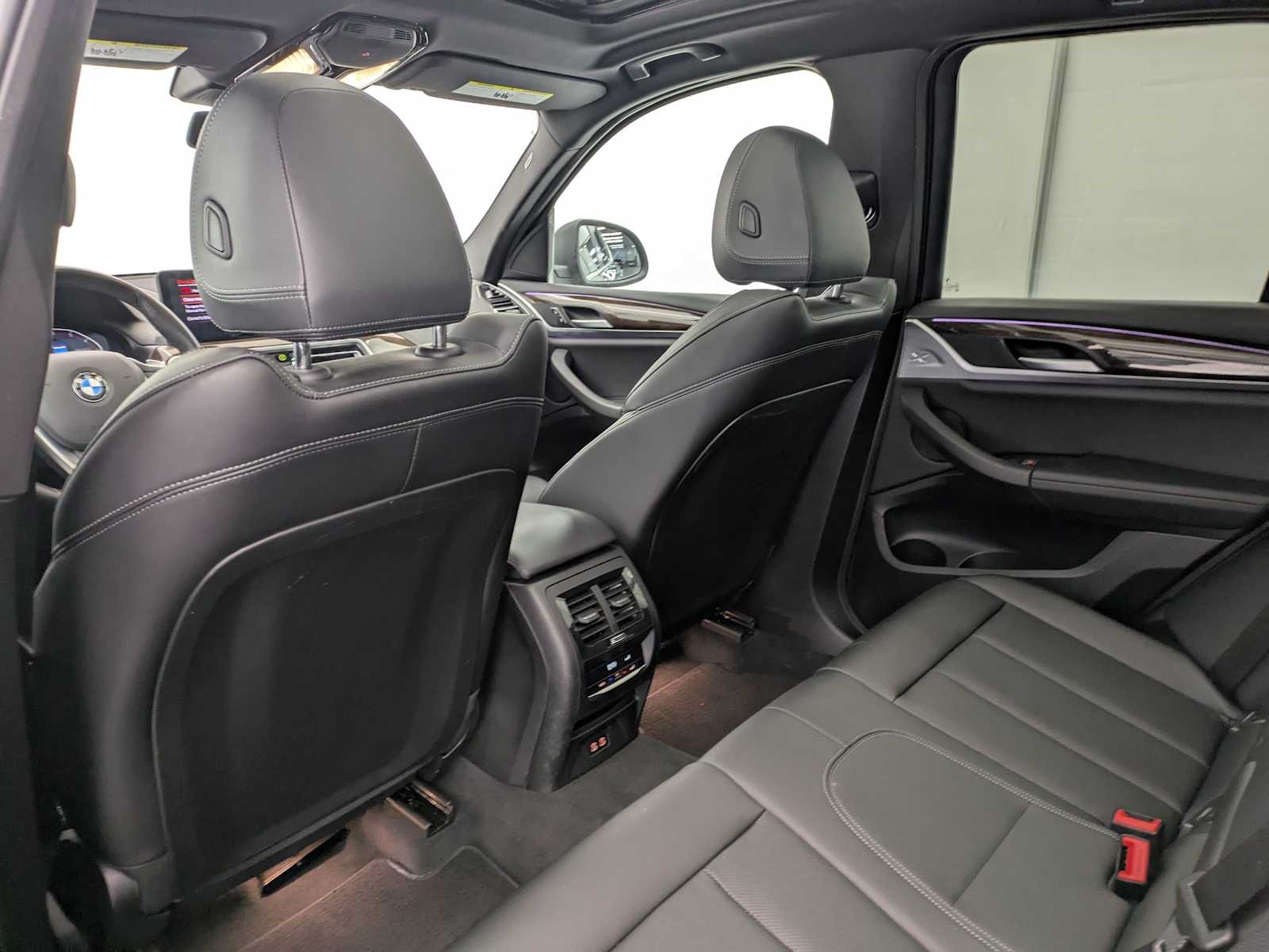 Thumbnail: 2024 BMW X3 - 19