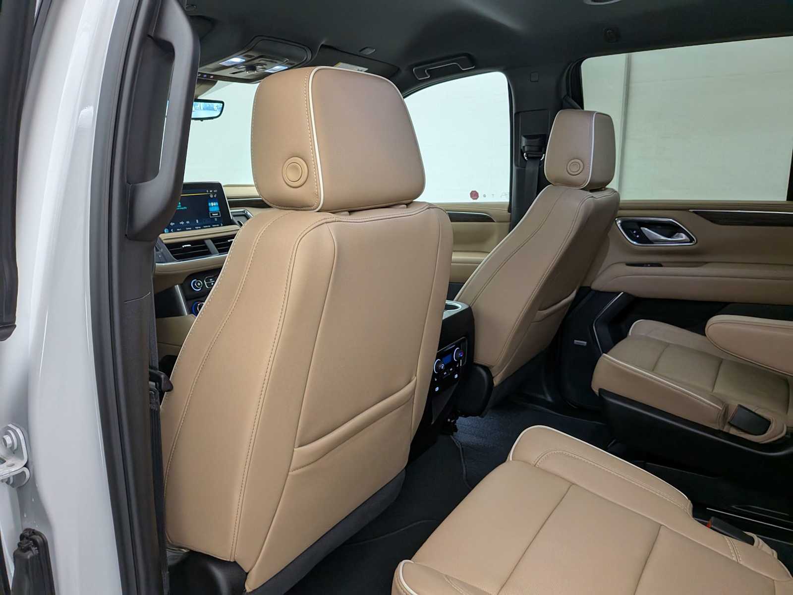 Thumbnail: 2024 Chevrolet Tahoe - 19