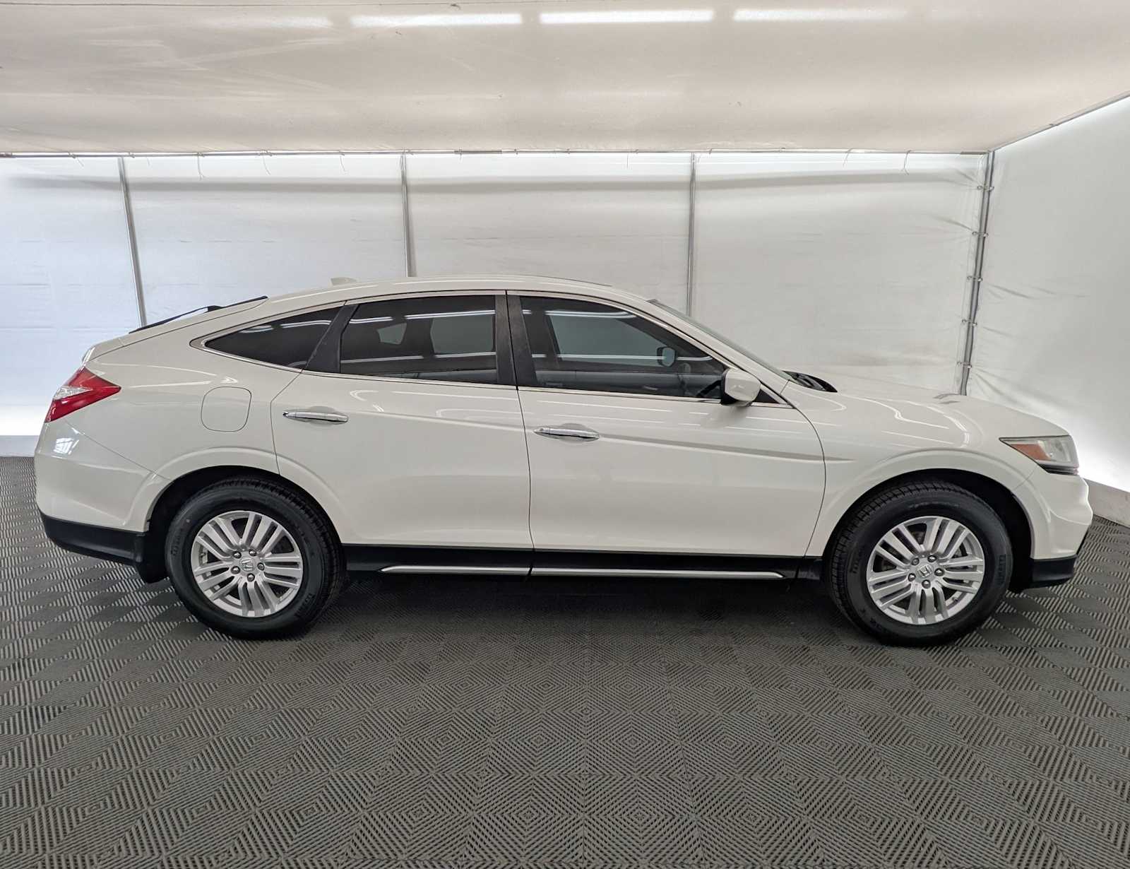 Thumbnail: 2013 Honda Crosstour - 7