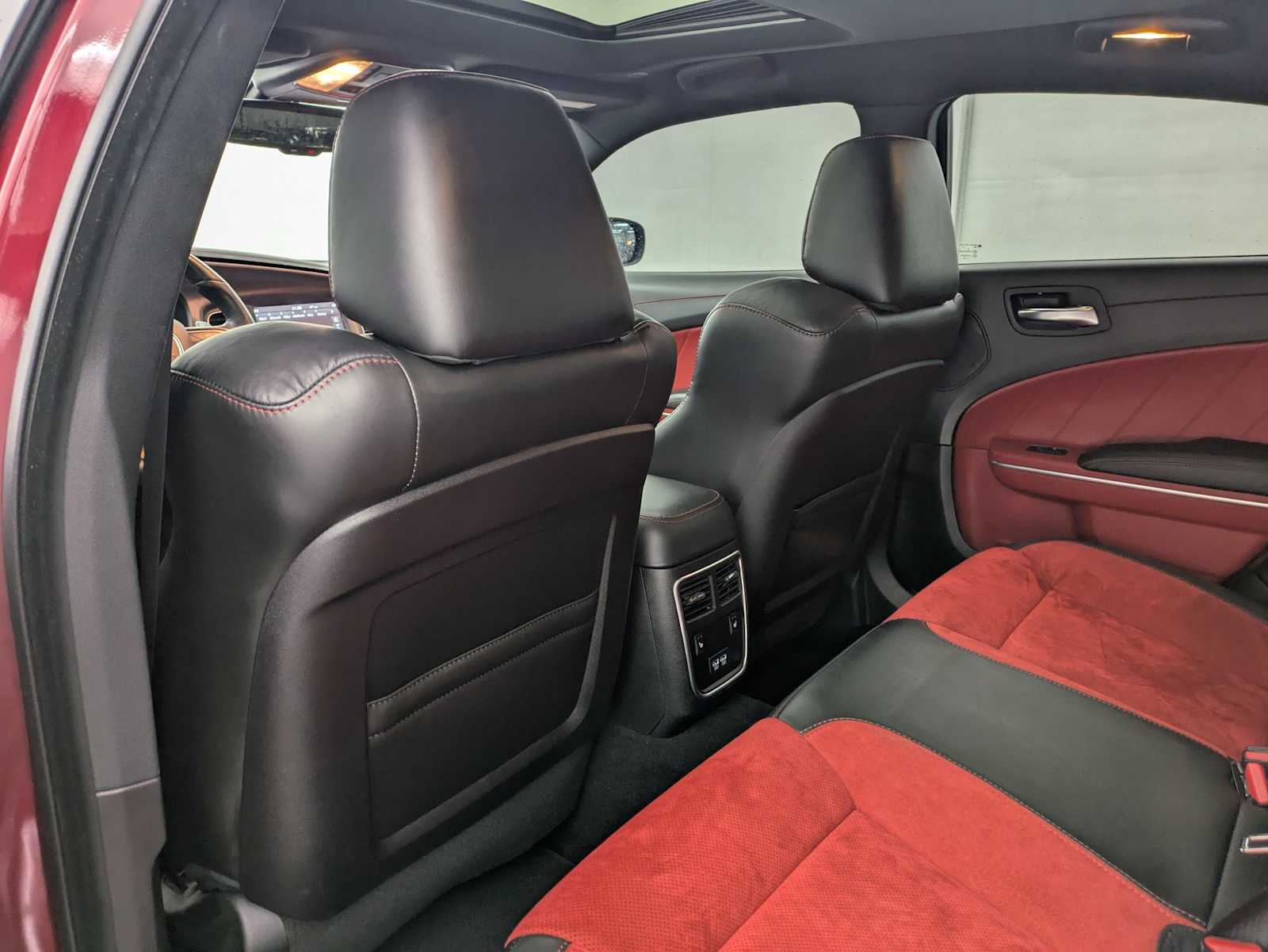 Thumbnail: 2020 Dodge Charger - 19