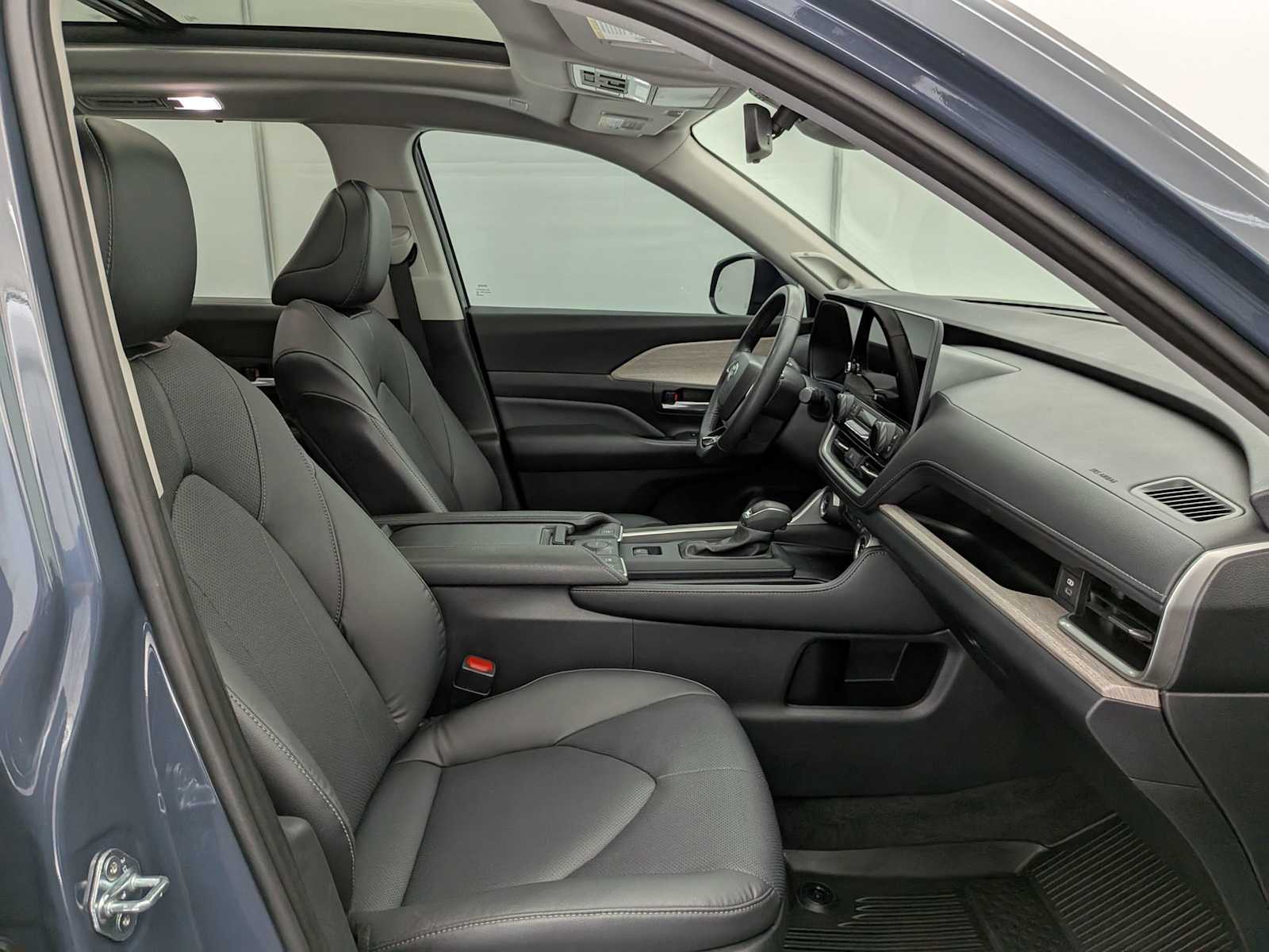 Thumbnail: 2024 Toyota Grand Highlander - 23