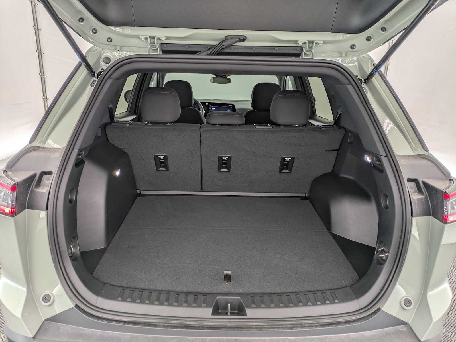 Thumbnail: 2026 Chevrolet Equinox - 30