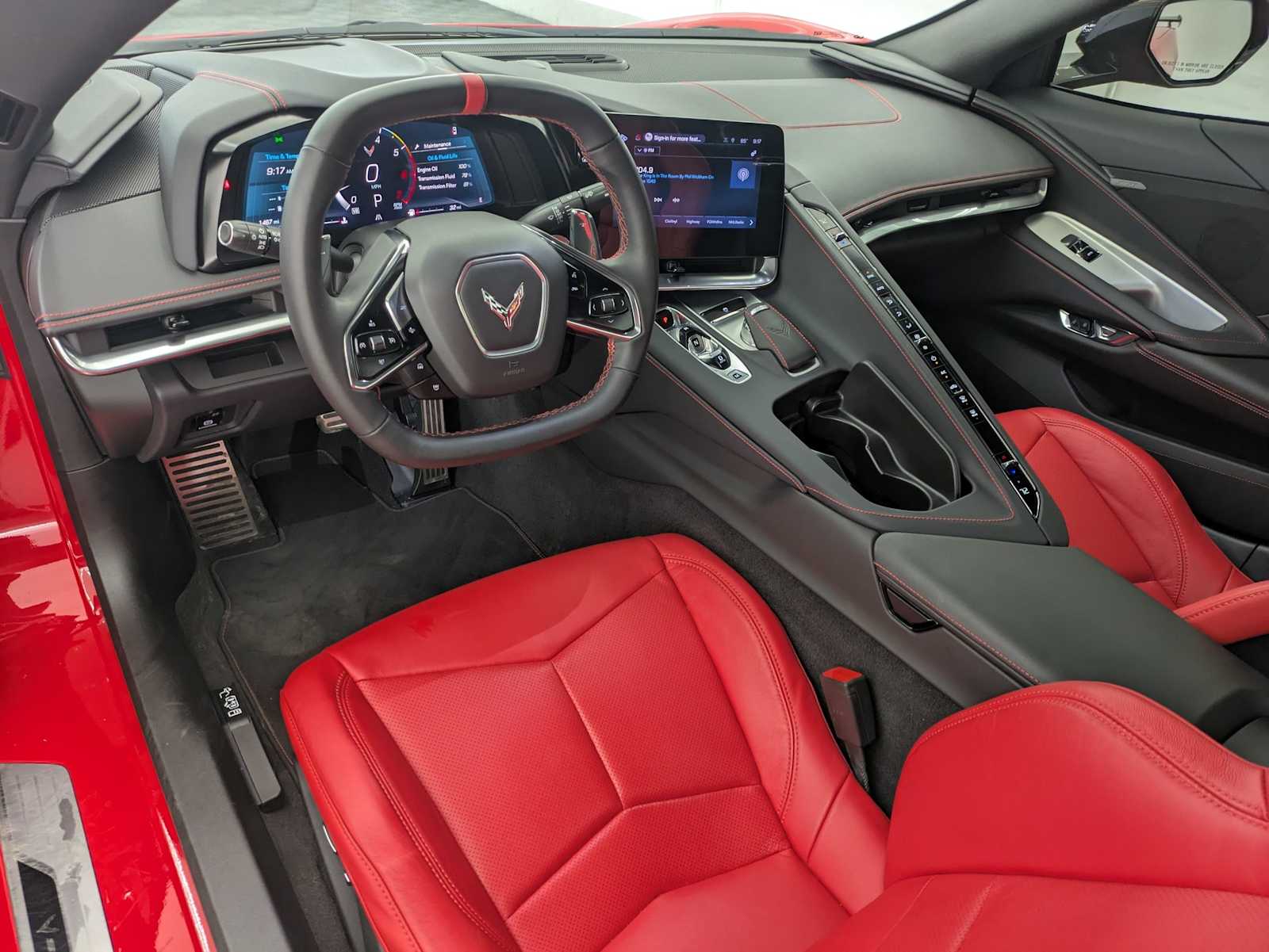 2024 Chevrolet Corvette Stingray 2