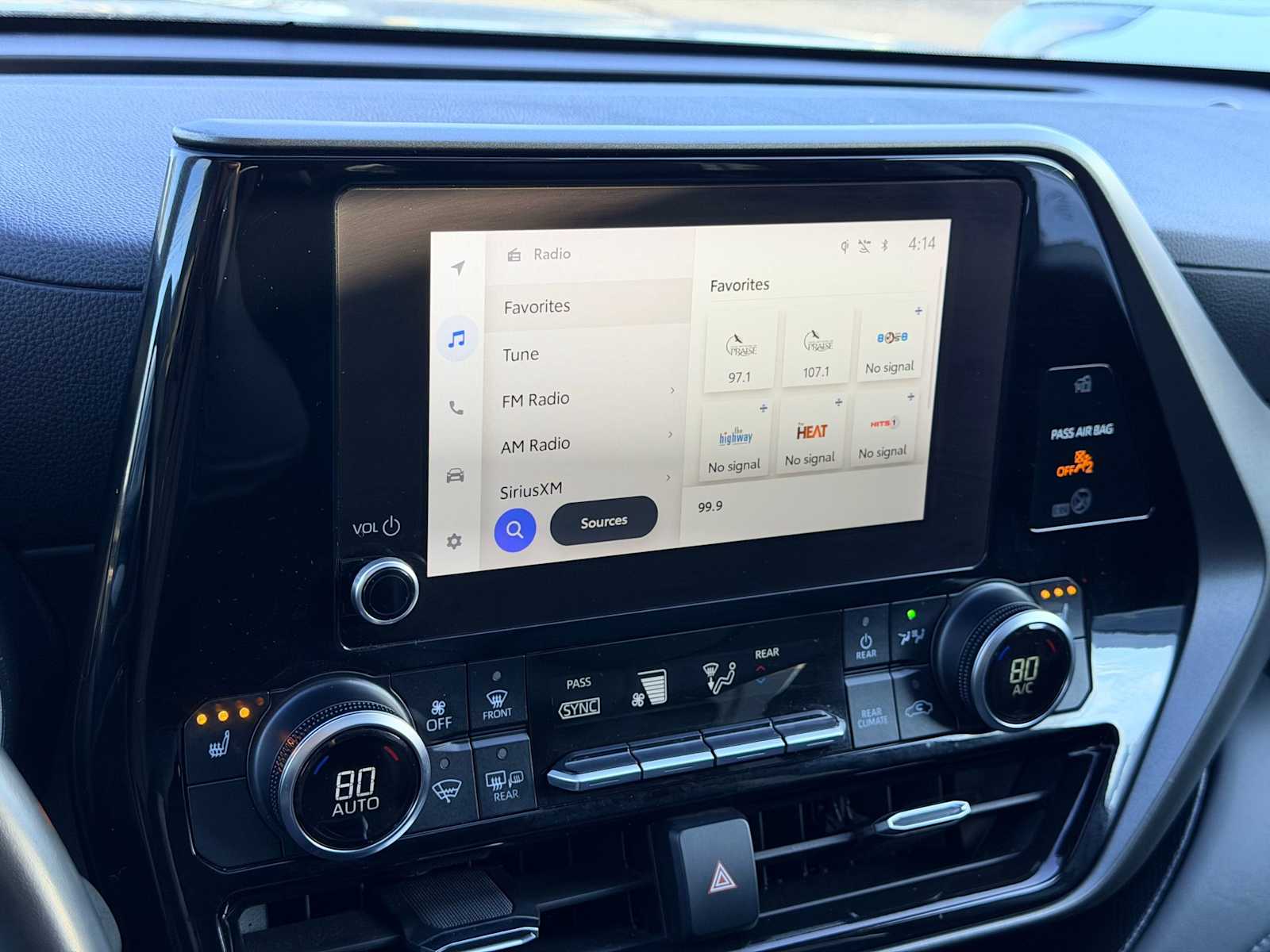 Thumbnail: 2024 Toyota Highlander - 30