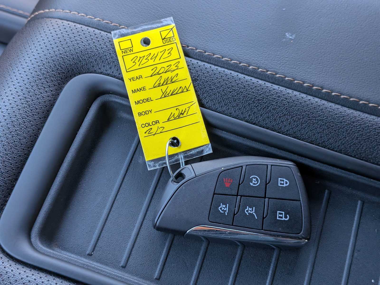 Thumbnail: 2023 GMC Yukon - 36