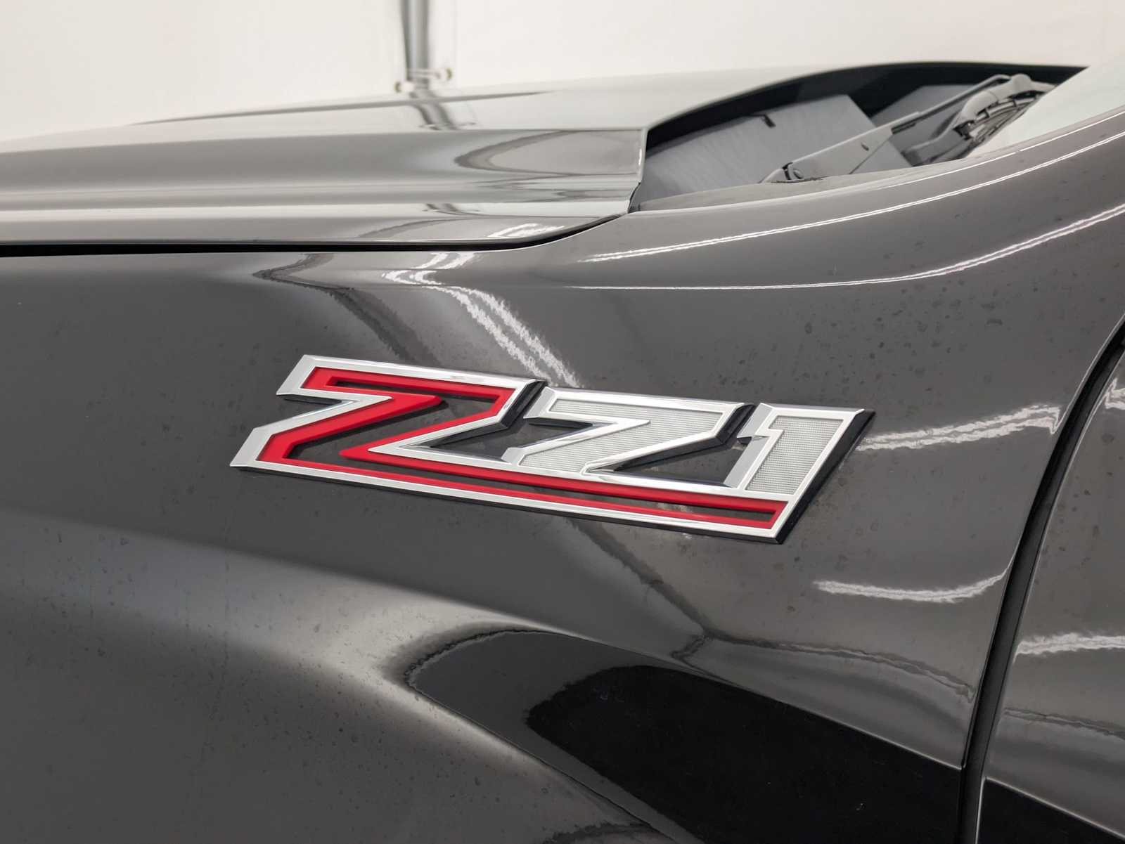 Thumbnail: 2019 Chevrolet Silverado 1500 - 11