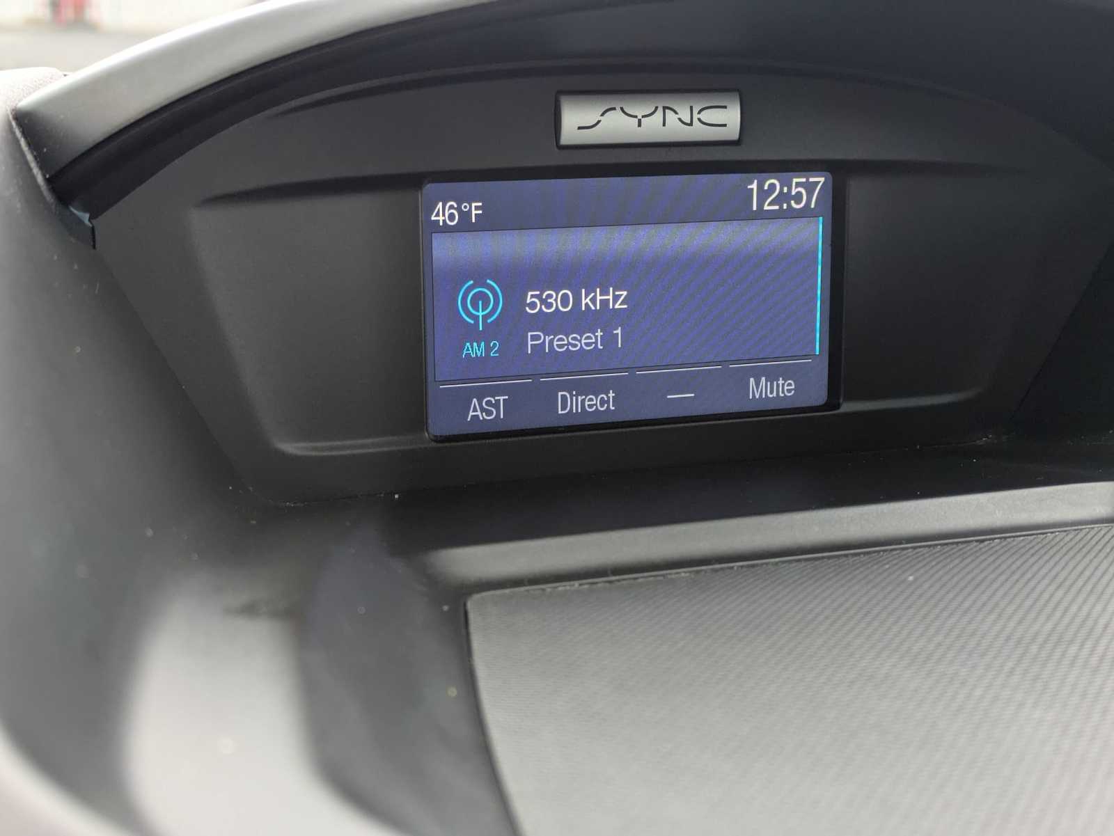 Thumbnail: 2015 Ford Escape - 30