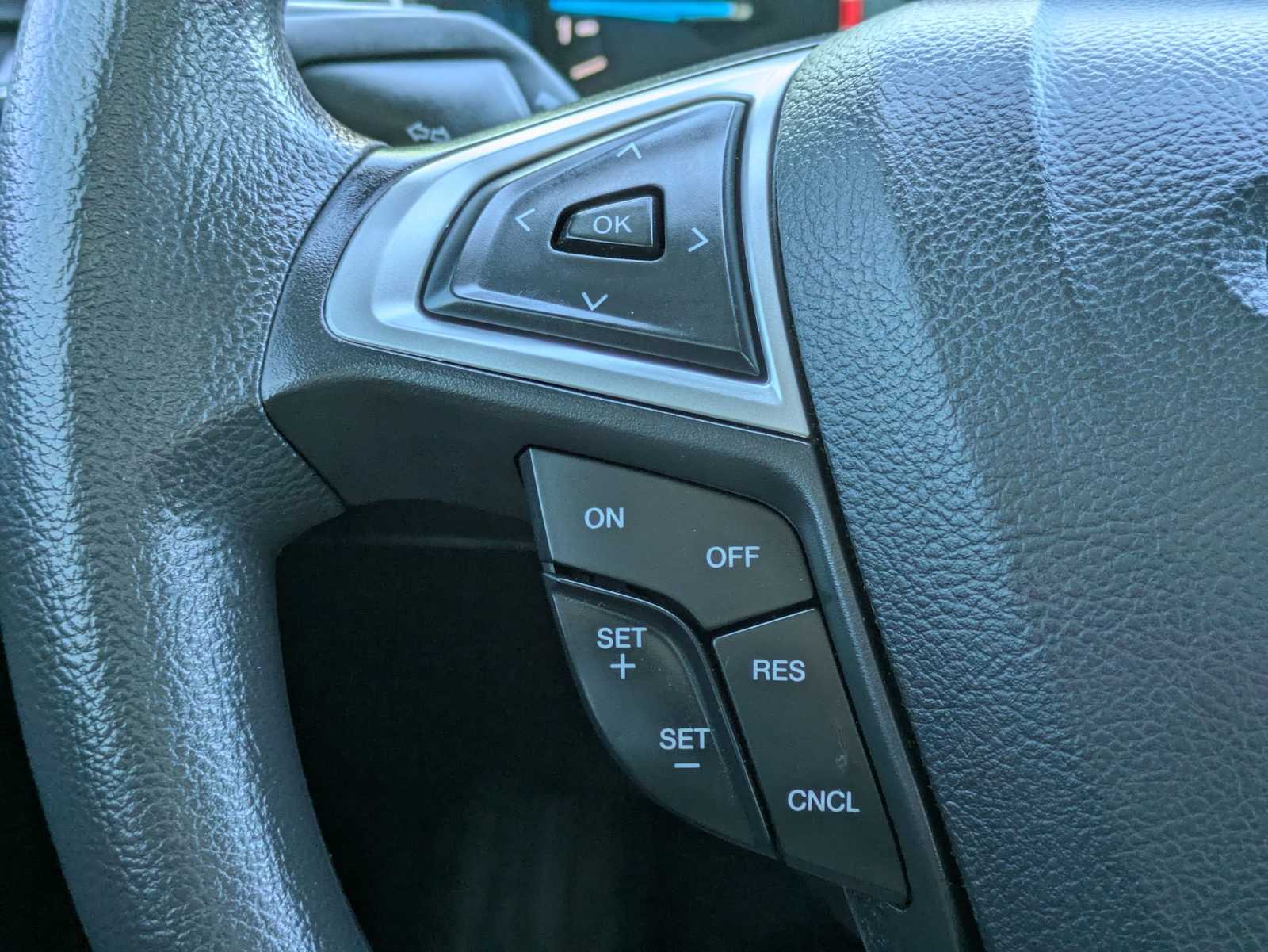 Thumbnail: 2016 Ford Fusion - 24