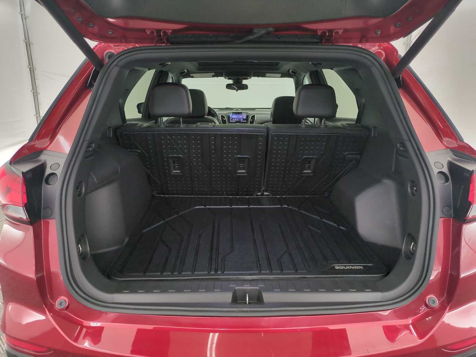 Thumbnail: 2024 Chevrolet Equinox - 32