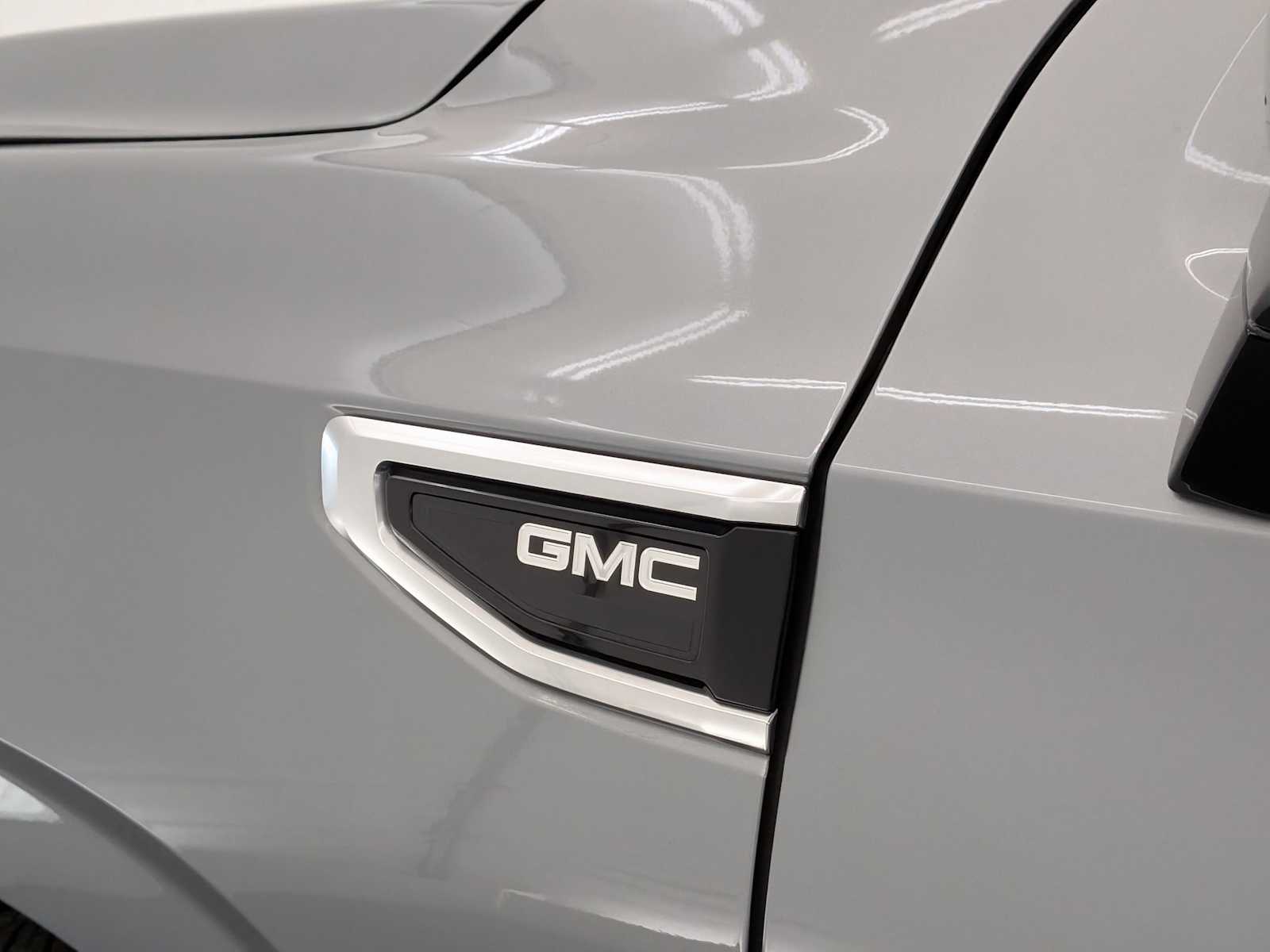 Thumbnail: 2024 GMC Yukon - 12