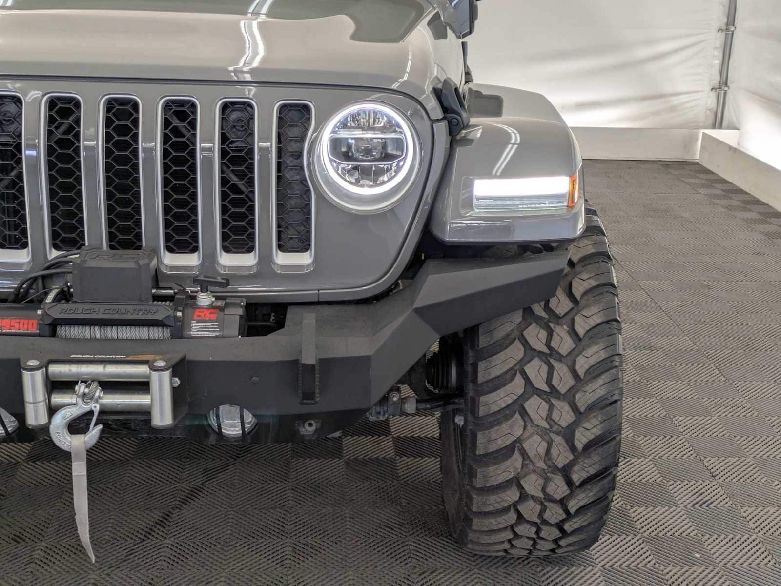 2021 Jeep Wrangler Sahara 10