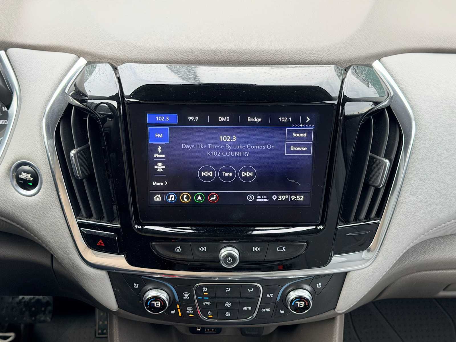 Thumbnail: 2021 Chevrolet Traverse - 29