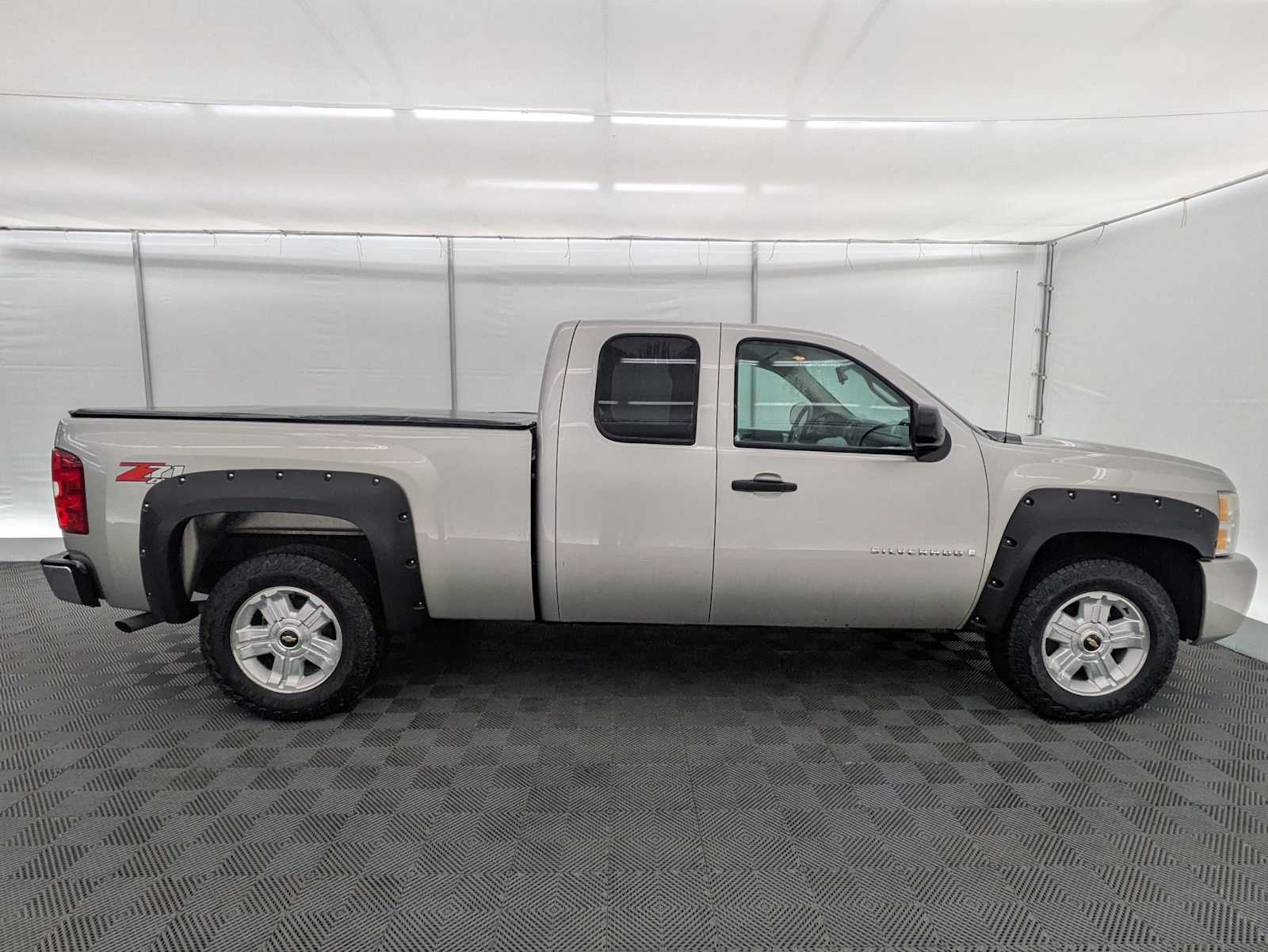 Thumbnail: 2009 Chevrolet Silverado 1500 - 7