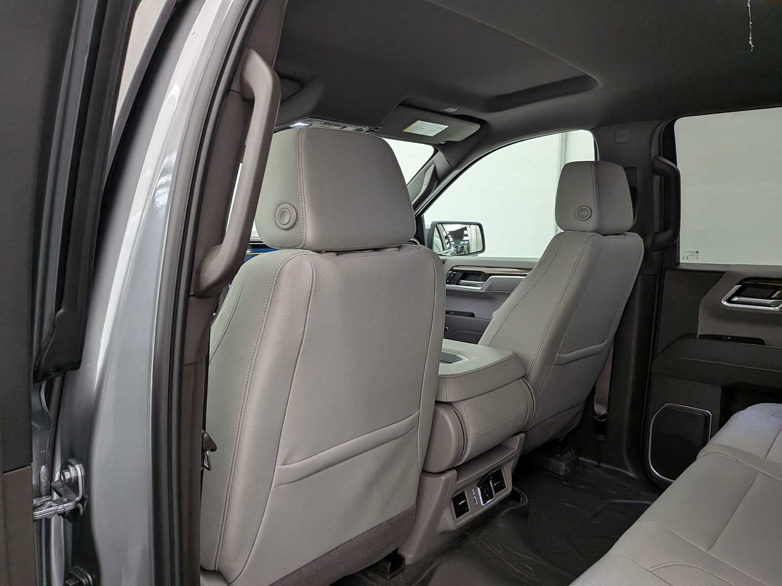 Thumbnail: 2026 Chevrolet Silverado 1500 - 22