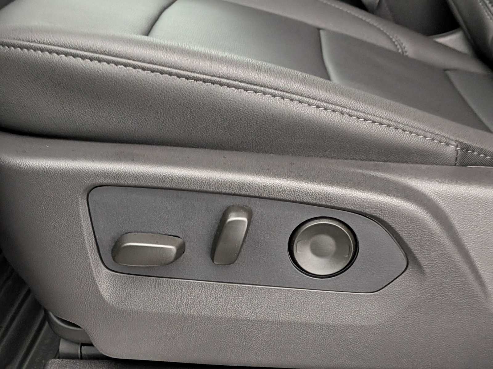 Thumbnail: 2026 Chevrolet Silverado 2500 - 22