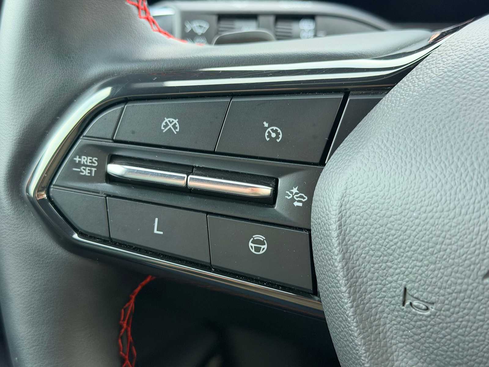 Thumbnail: 2024 Chevrolet Traverse - 25