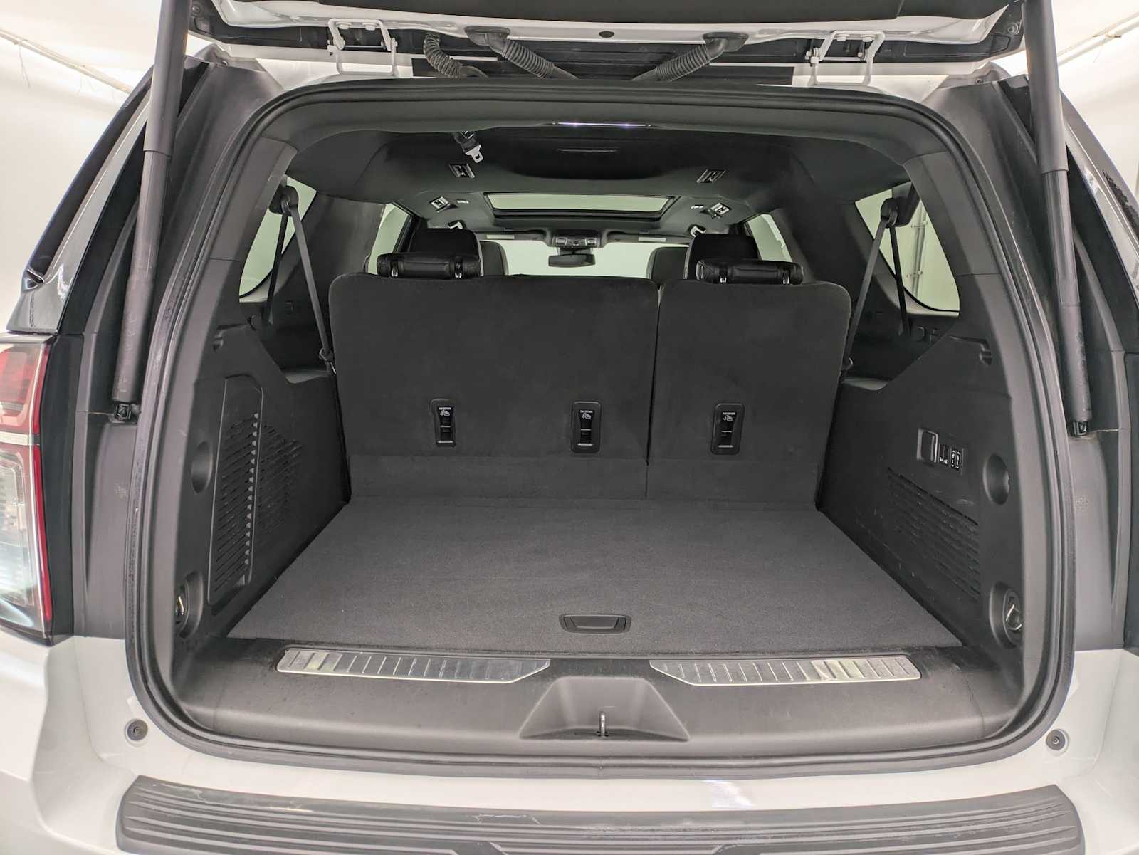 Thumbnail: 2024 Chevrolet Suburban - 33