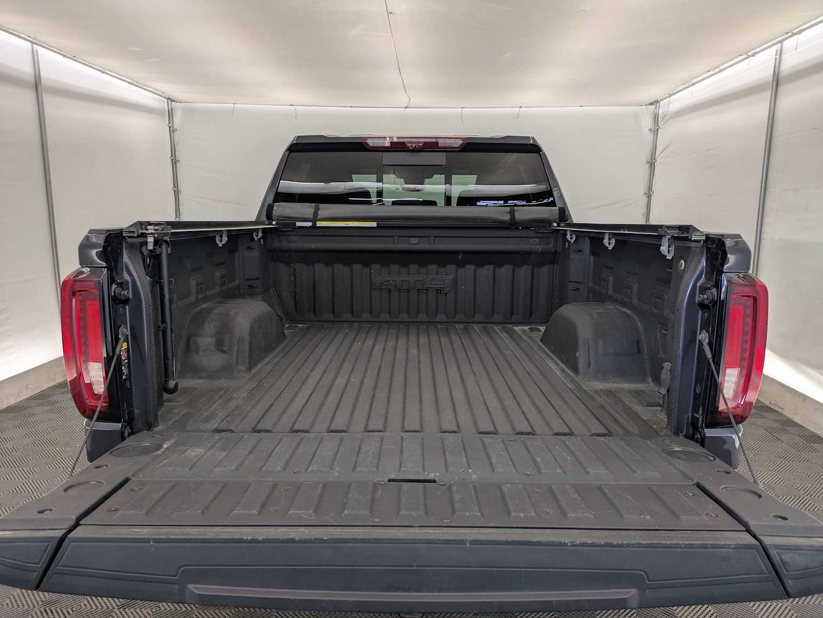 2023 GMC Sierra 1500 AT4 32