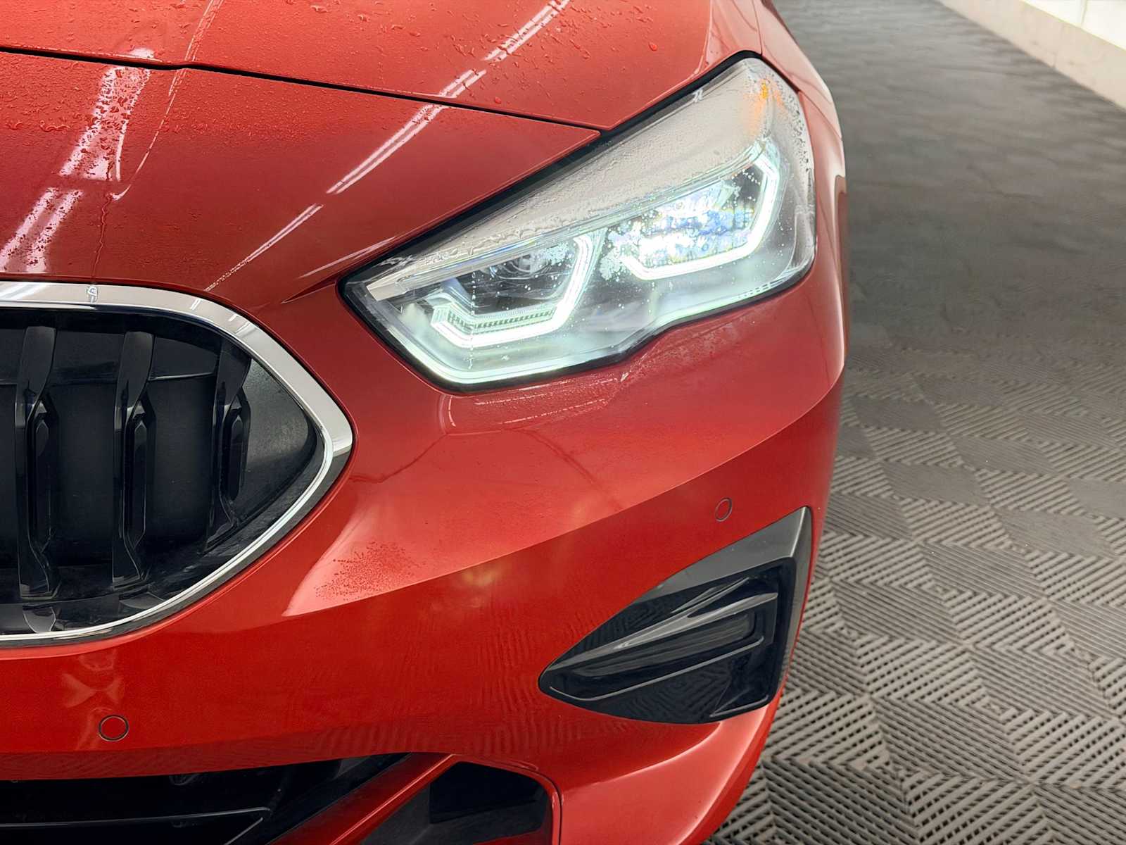 Thumbnail: 2024 BMW 2 Series - 10