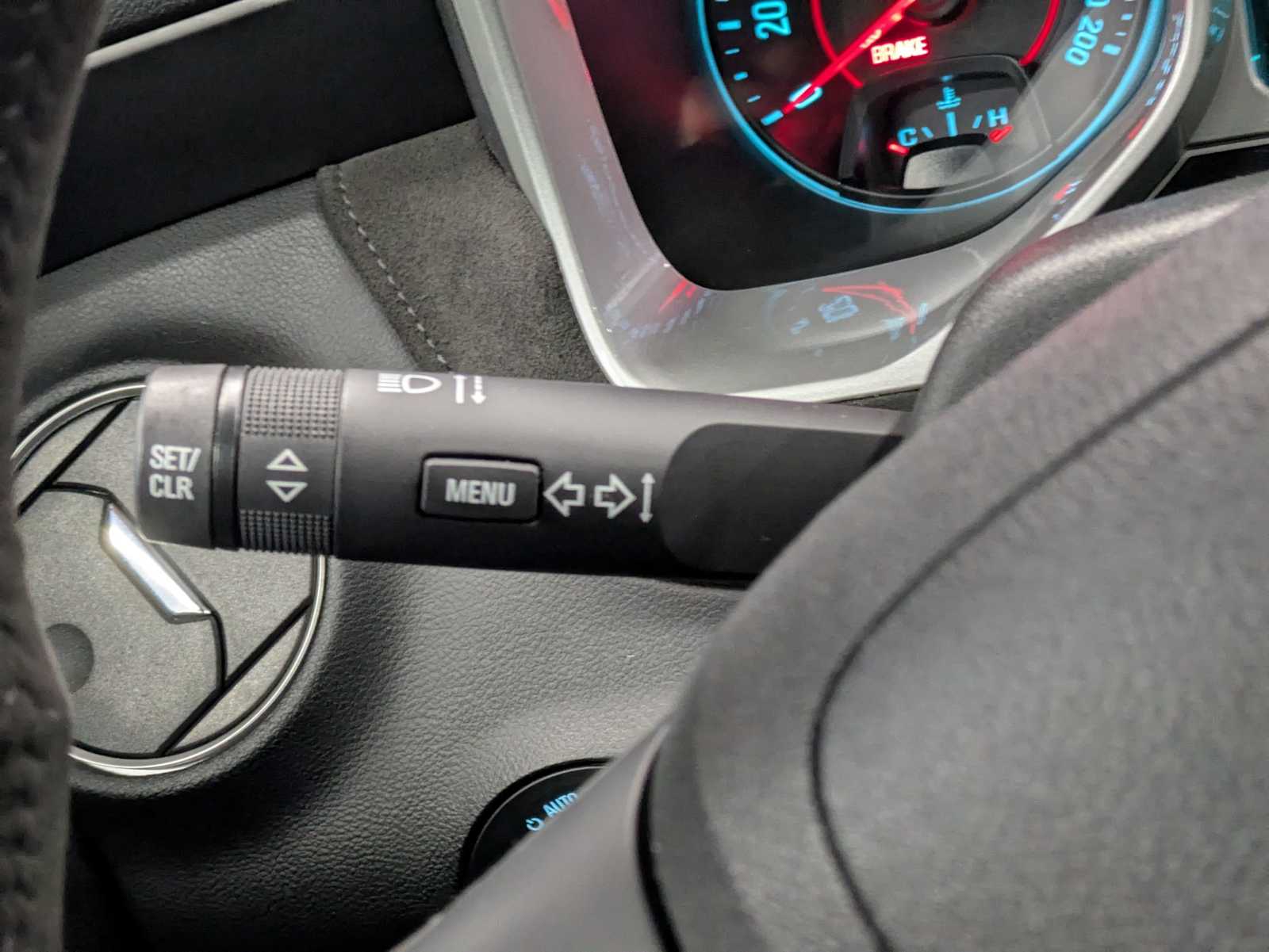 Thumbnail: 2015 Chevrolet Camaro - 25