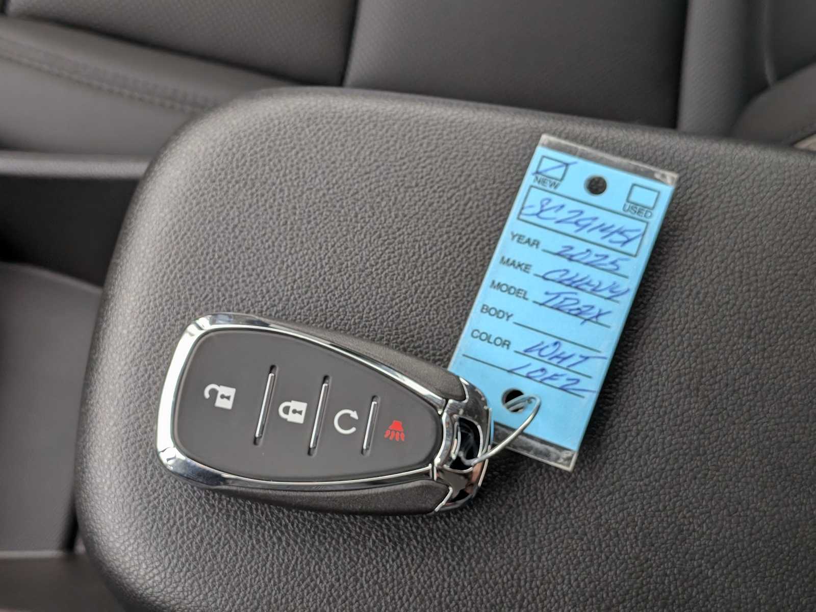 Thumbnail: 2025 Chevrolet Trax - 34