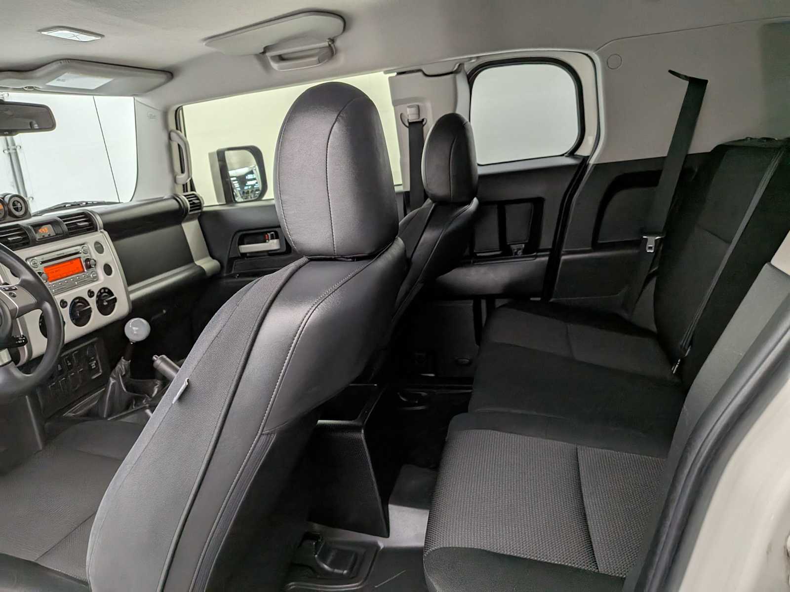 Thumbnail: 2014 Toyota FJ Cruiser - 19