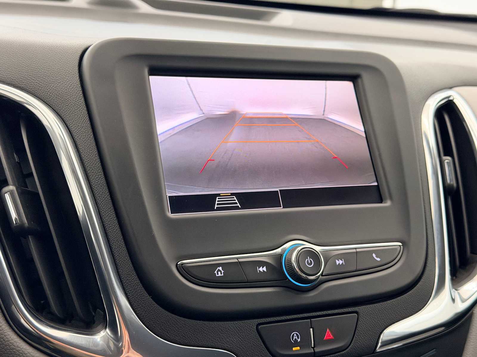 Thumbnail: 2023 Chevrolet Equinox - 30